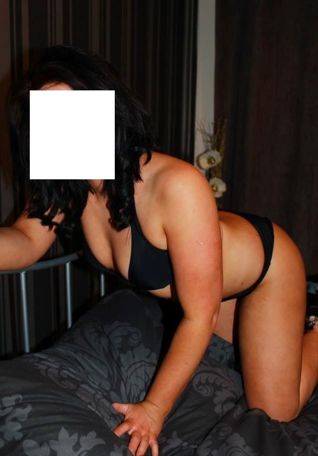 https://cdn.adultwork.com/gallery/G11/2417136.jpg