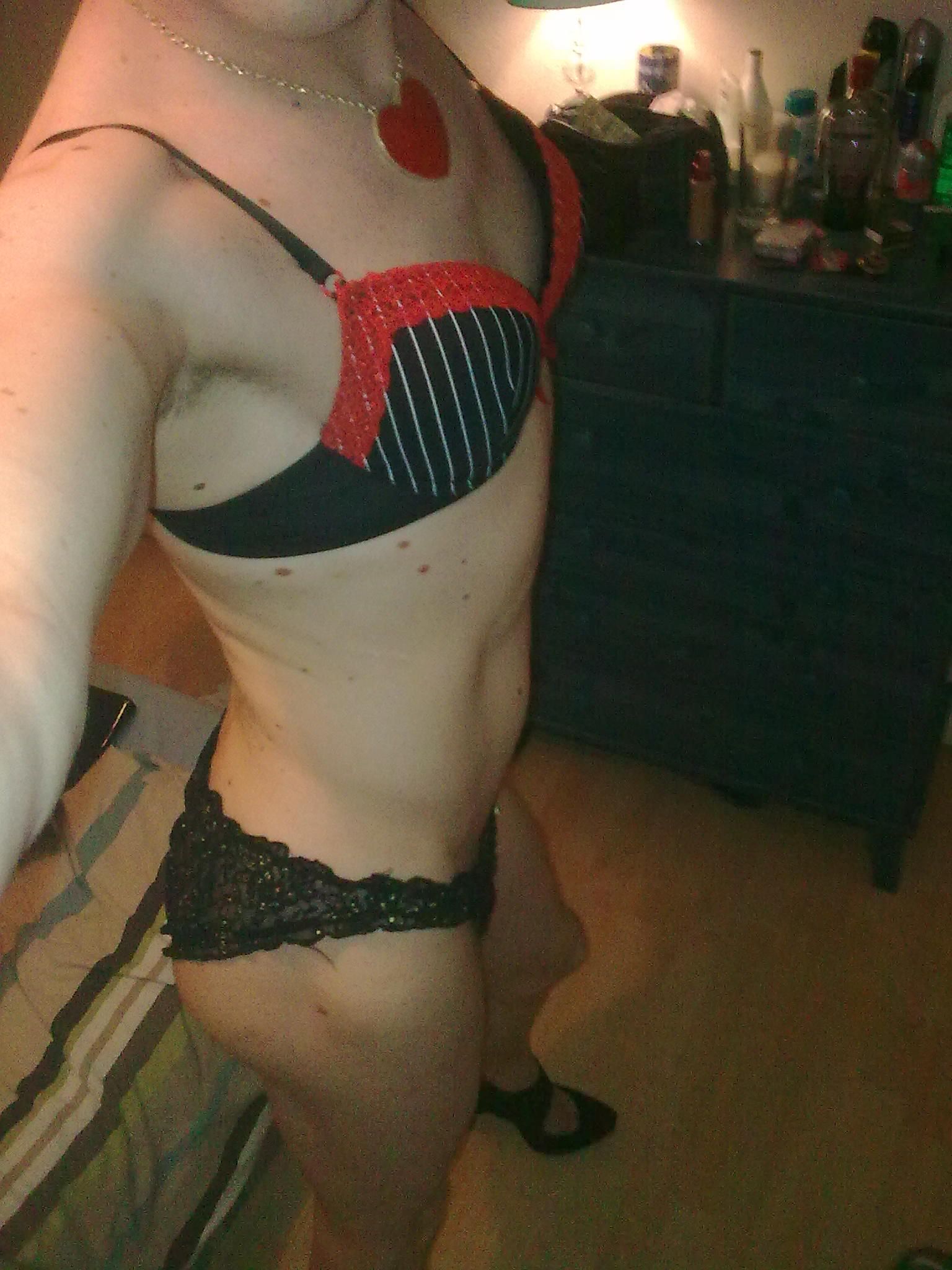 https://cdn.adultwork.com/gallery/G11/2452369.jpg