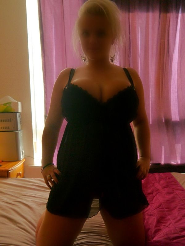 https://cdn.adultwork.com/gallery/G11/2482550.jpg