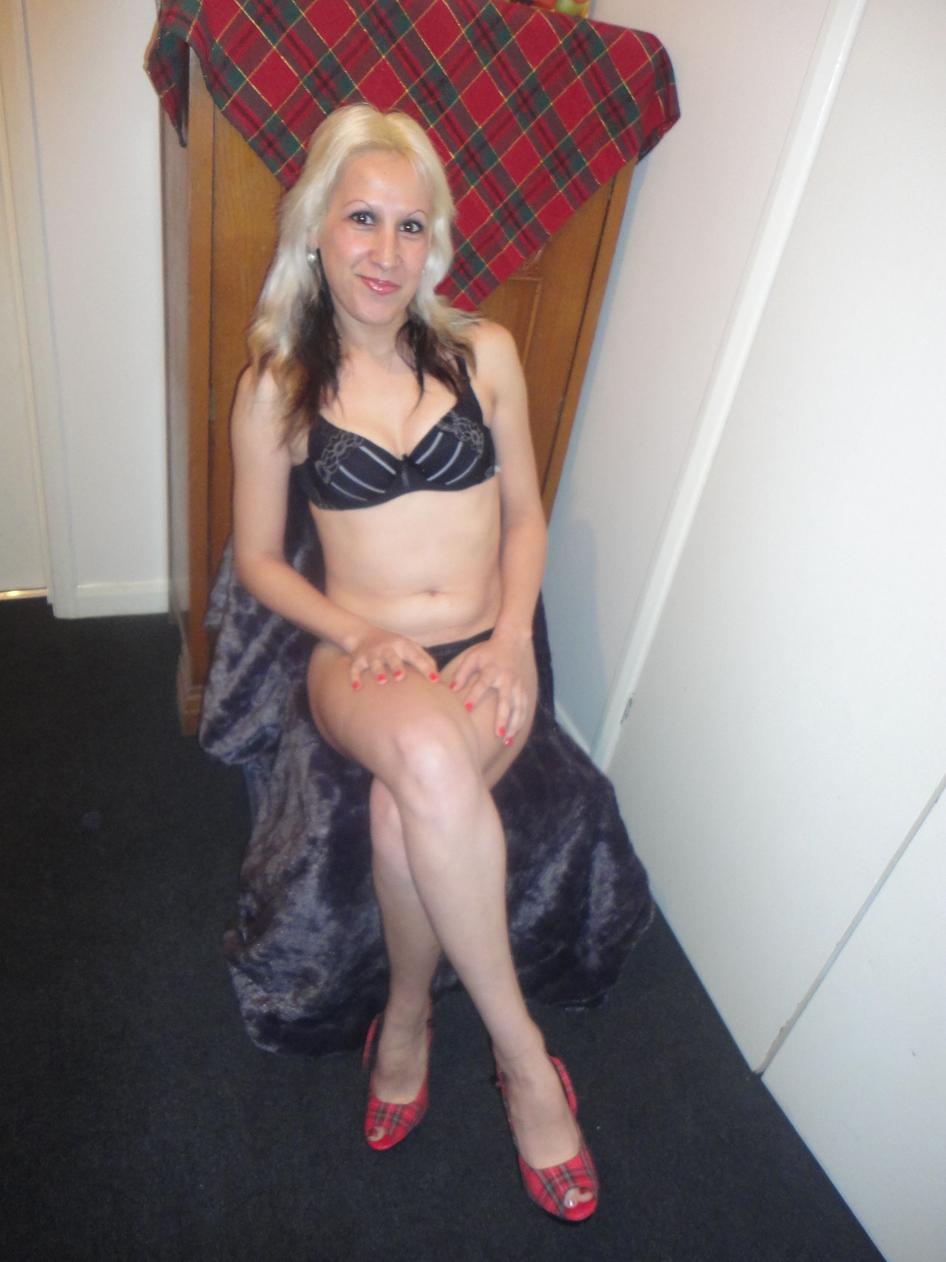 https://cdn.adultwork.com/gallery/G11/2497896.jpg