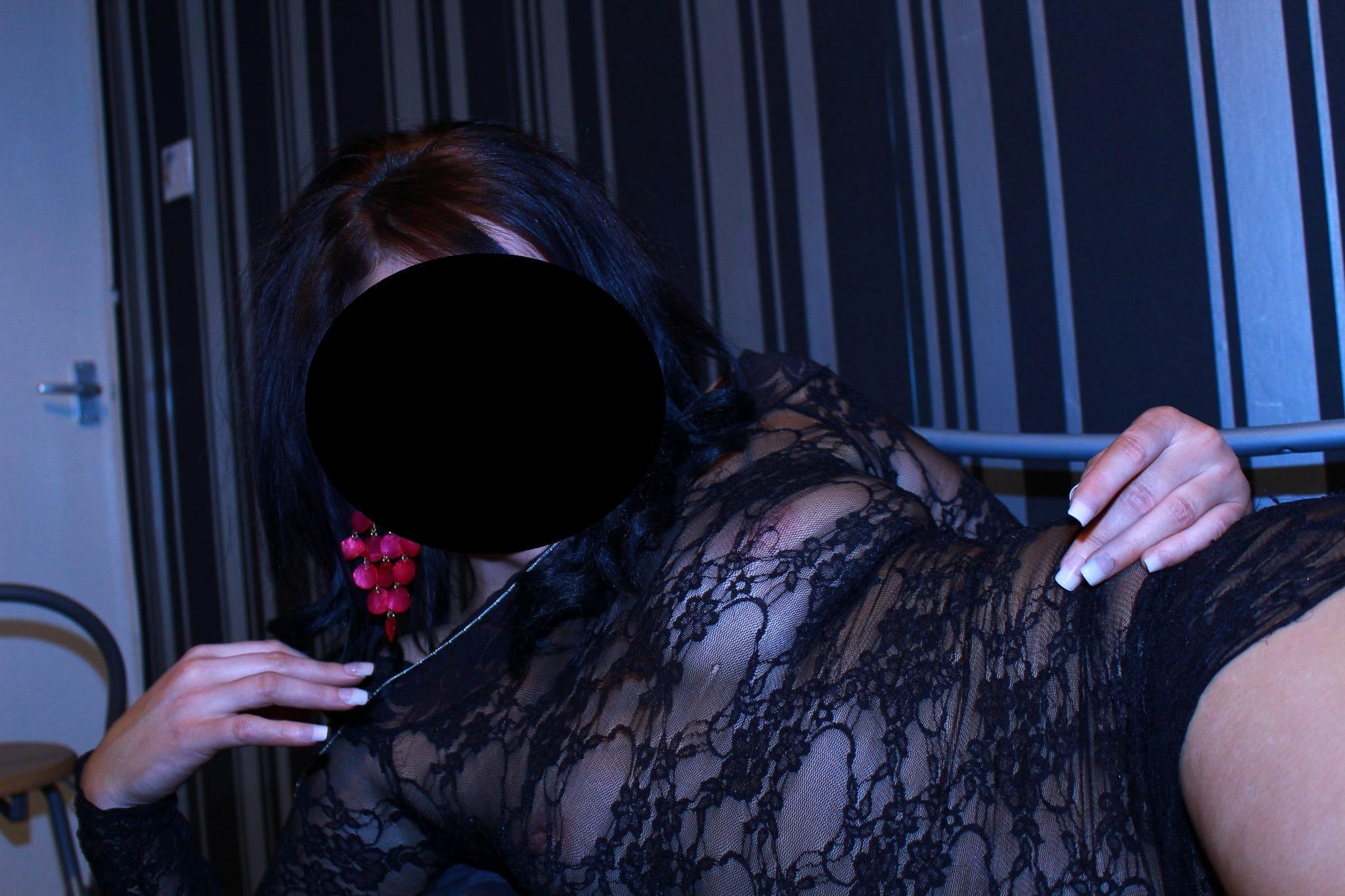 https://cdn.adultwork.com/gallery/G11/2573913.jpg