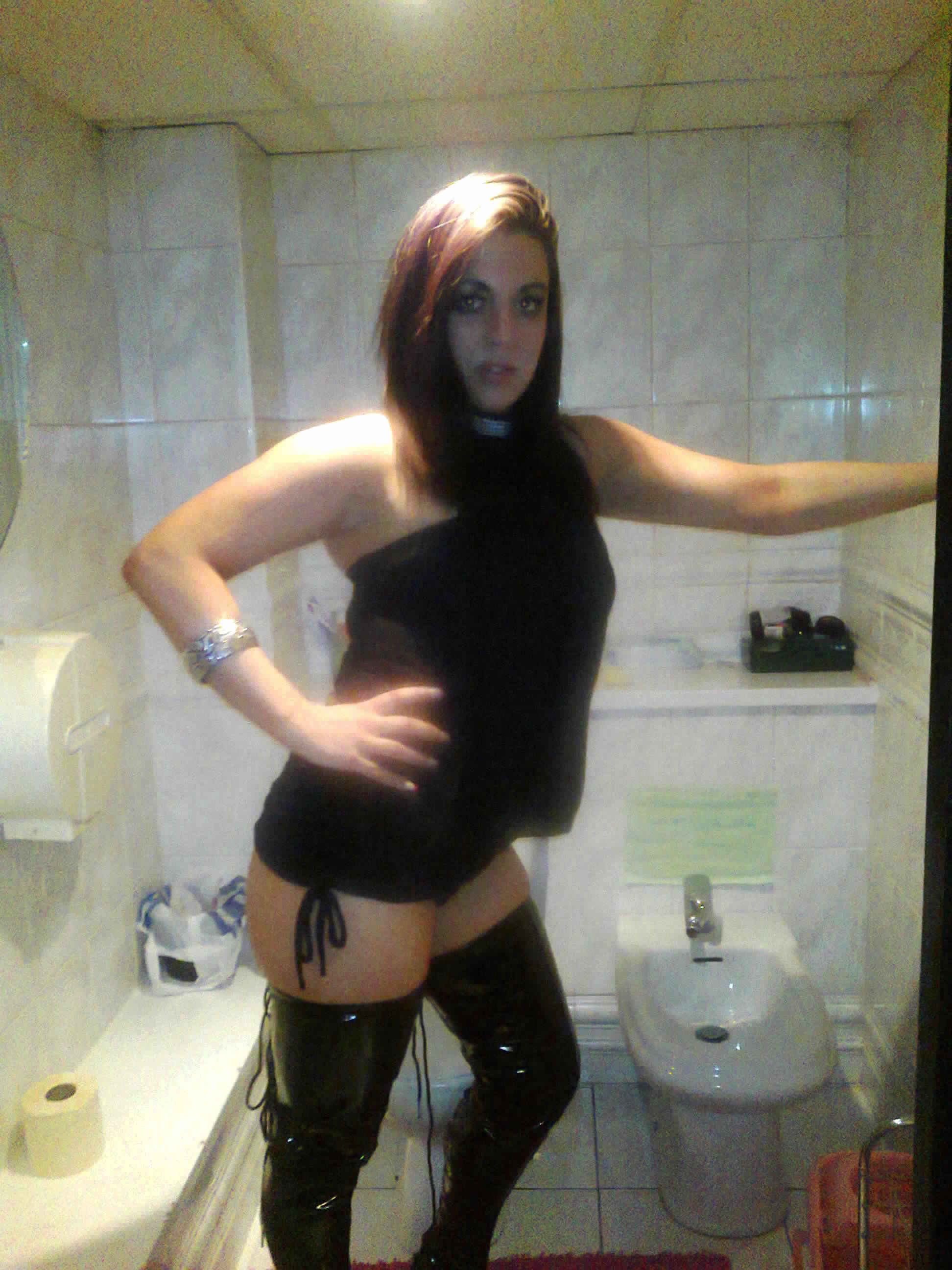 https://cdn.adultwork.com/gallery/G11/2582166.jpg