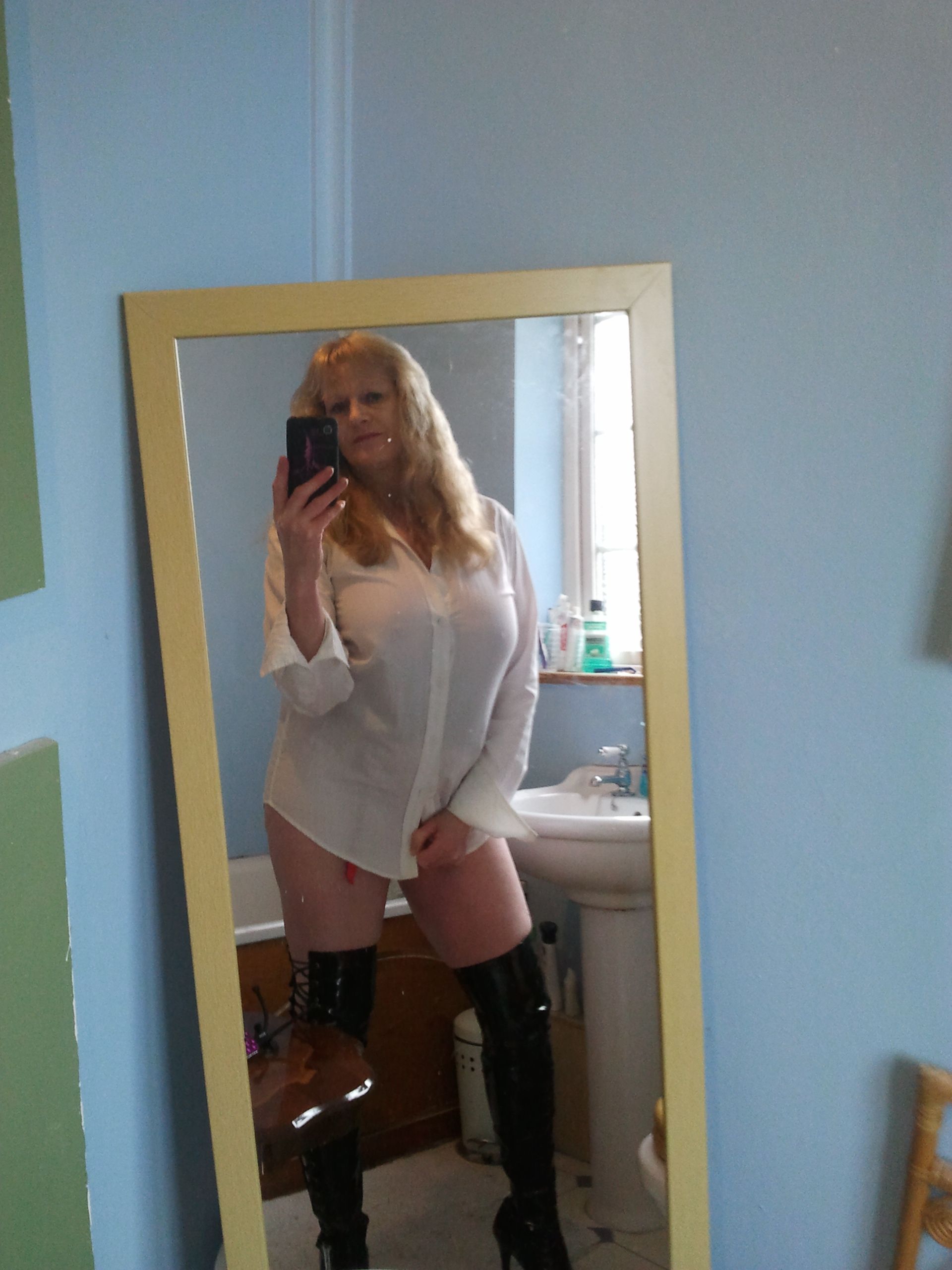 https://cdn.adultwork.com/gallery/G11/2590744.jpg