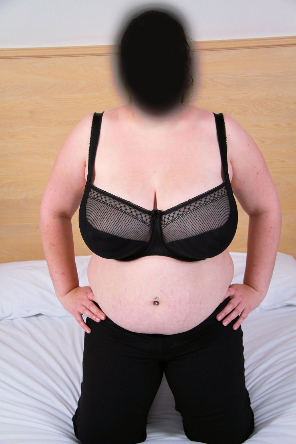 https://cdn.adultwork.com/gallery/G11/2615932.jpg