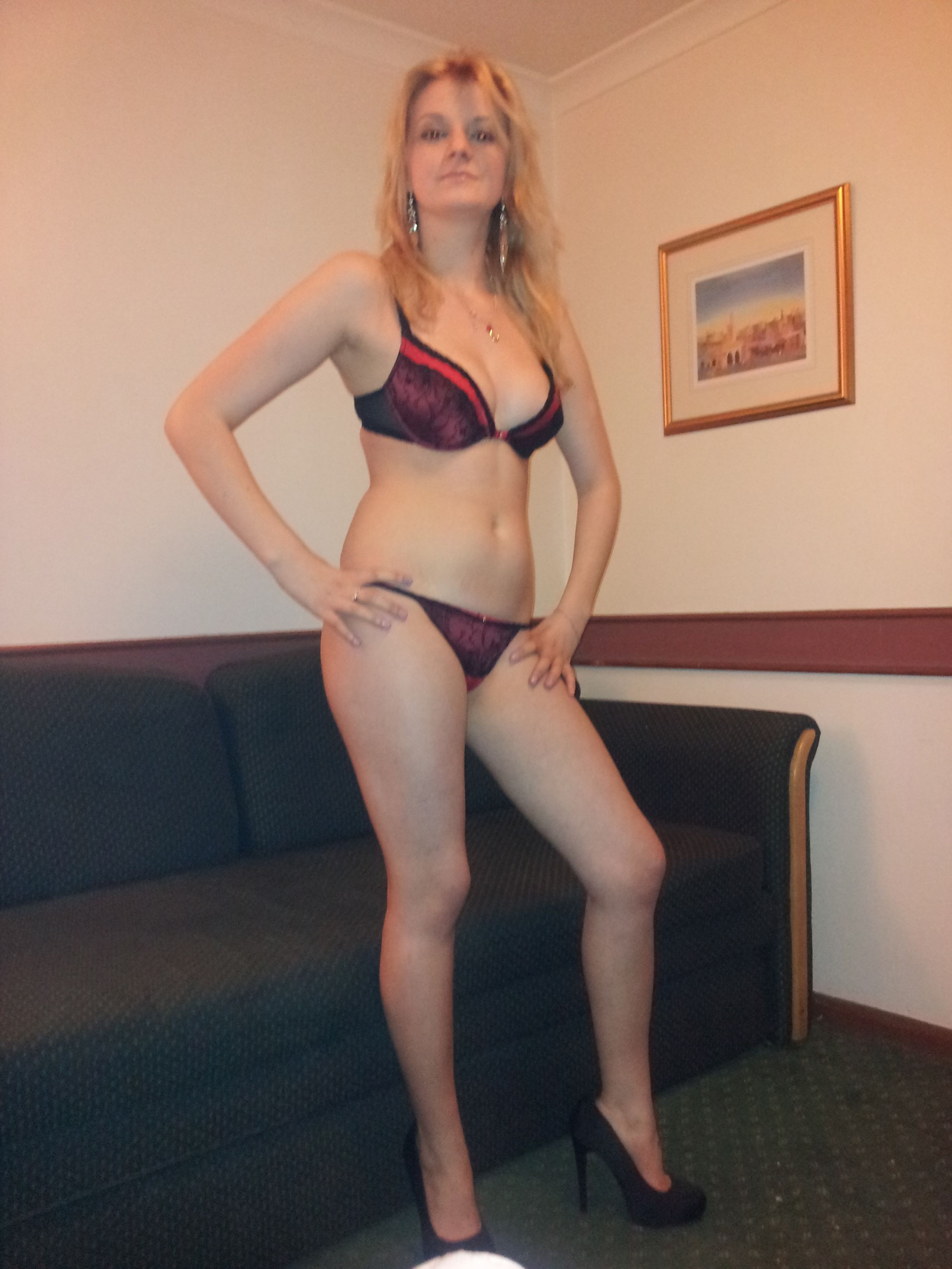 https://cdn.adultwork.com/gallery/G11/2658127.jpg