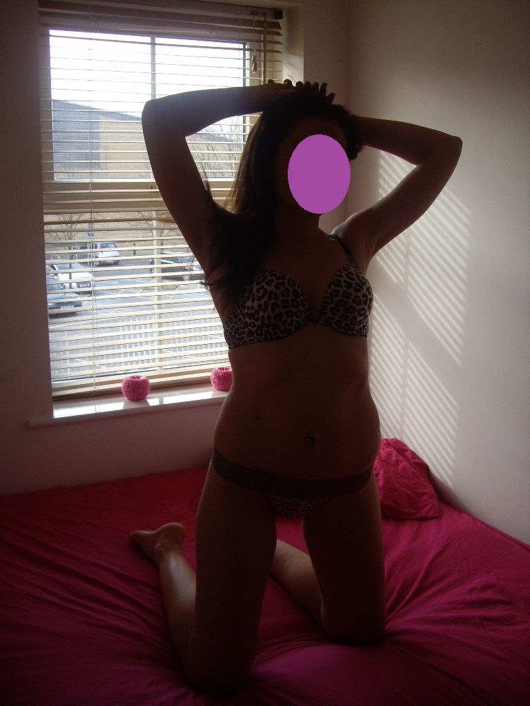 https://cdn.adultwork.com/gallery/G11/2675682.jpg