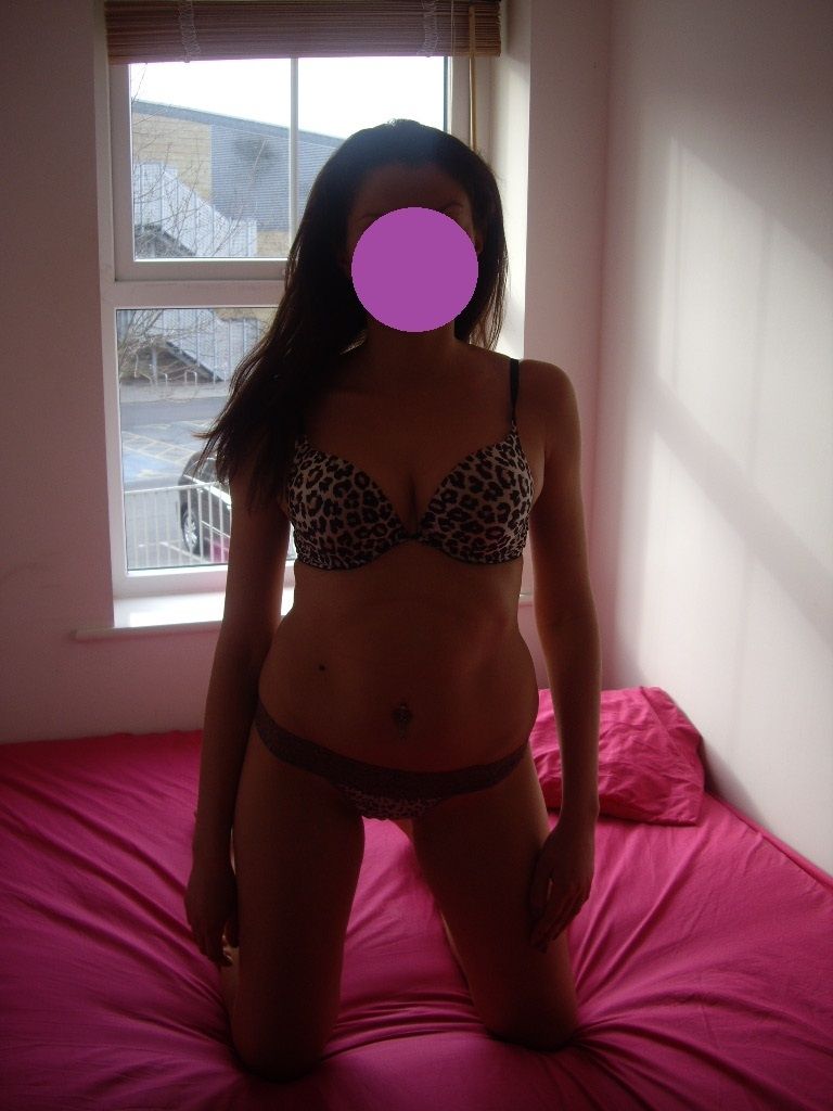 https://cdn.adultwork.com/gallery/G11/2675688.jpg