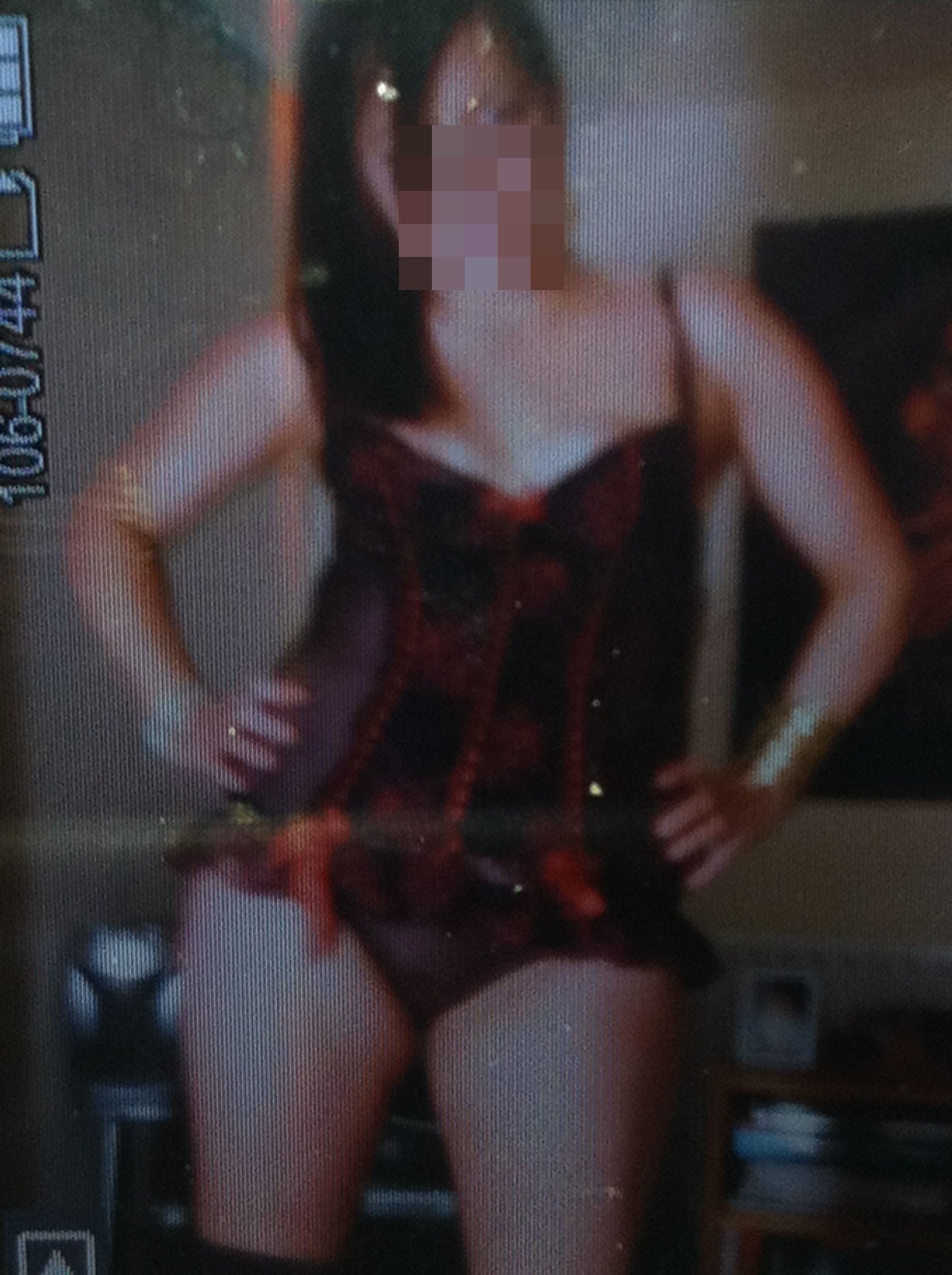 https://cdn.adultwork.com/gallery/G11/2862813.jpg