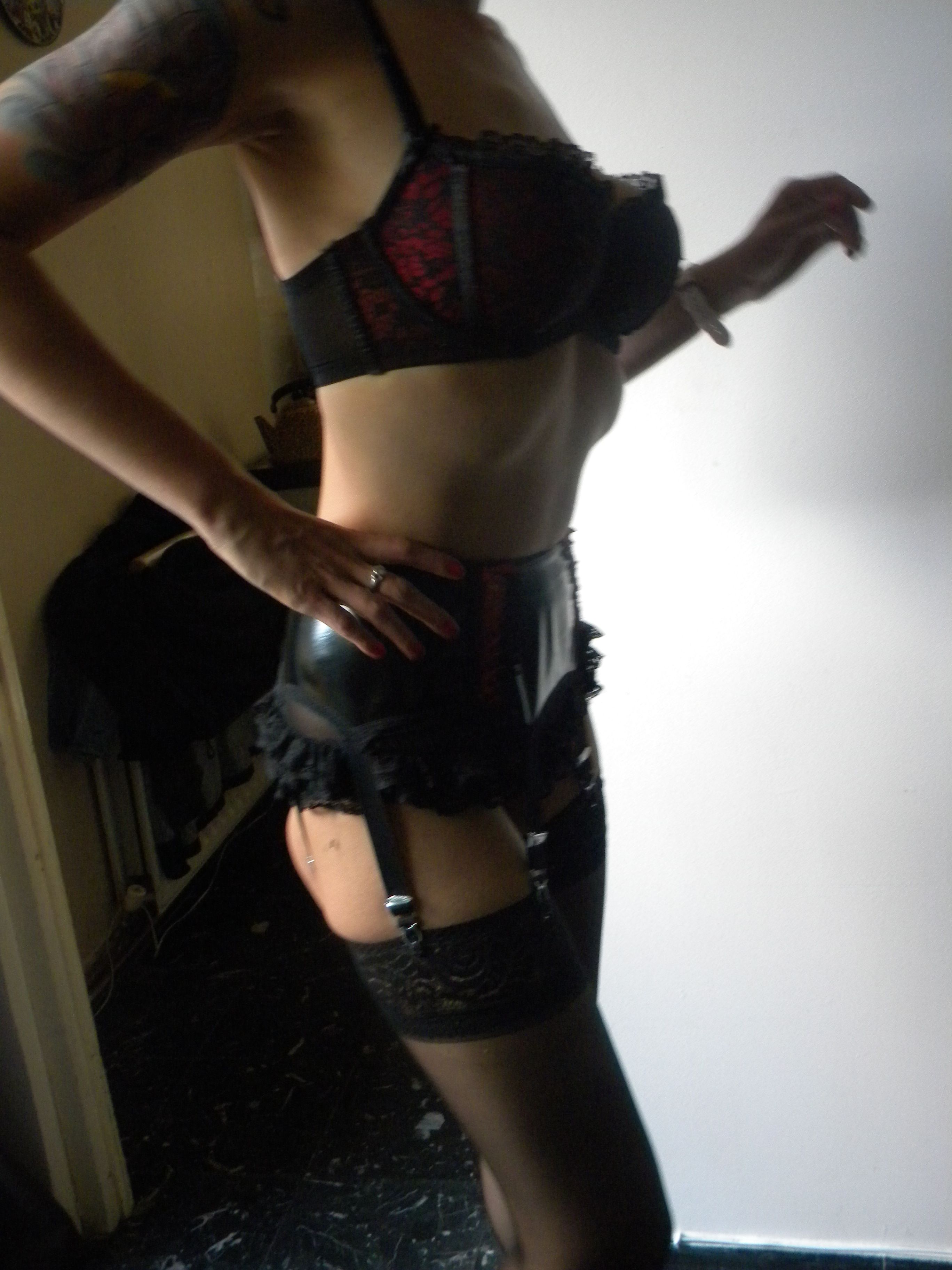 https://cdn.adultwork.com/gallery/G11/2921877.jpg