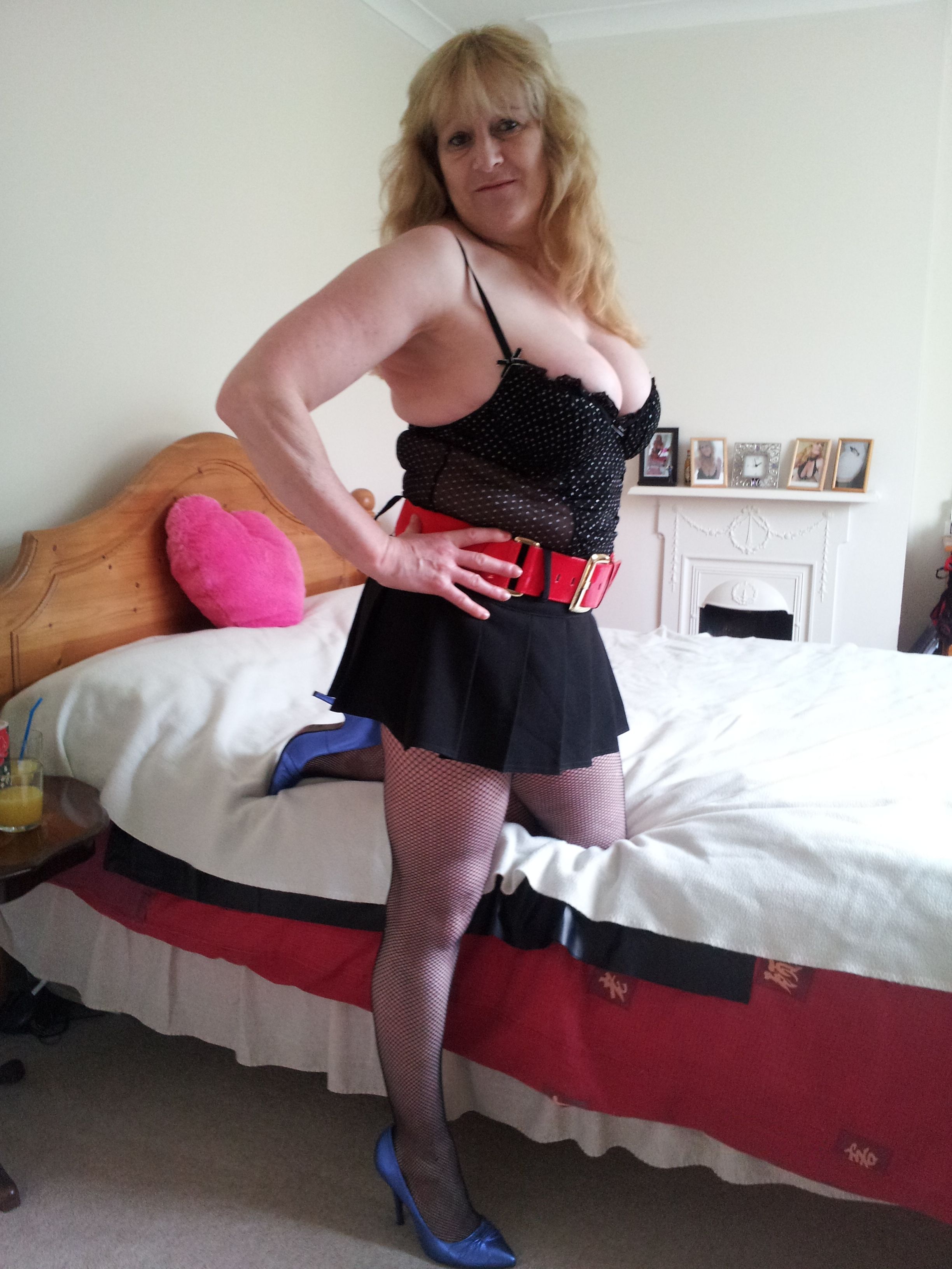 https://cdn.adultwork.com/gallery/G11/3206855.jpg