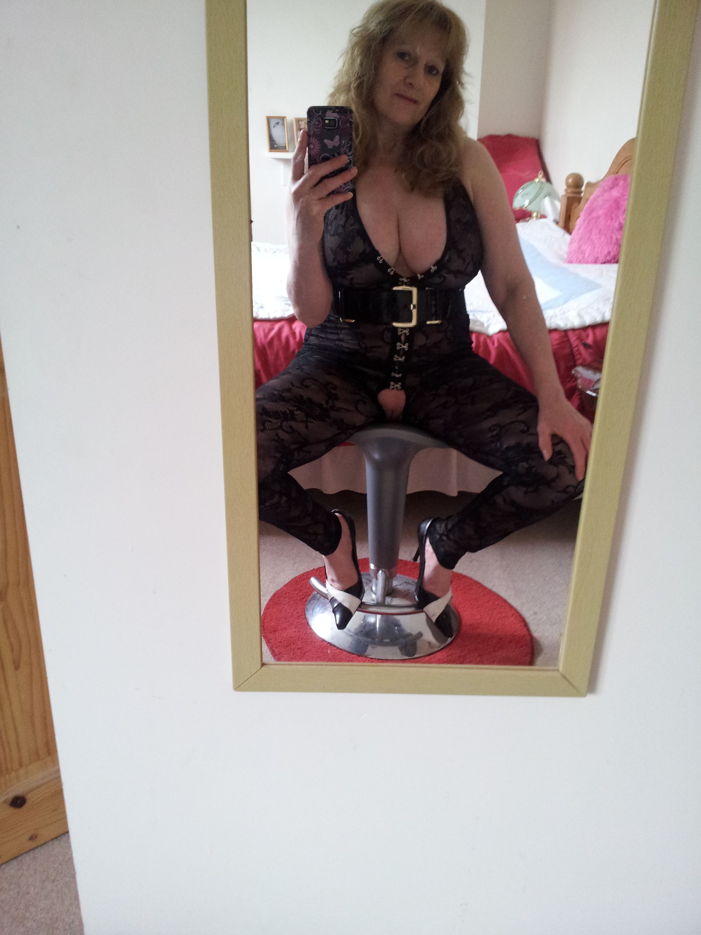 https://cdn.adultwork.com/gallery/G11/3512253.jpg