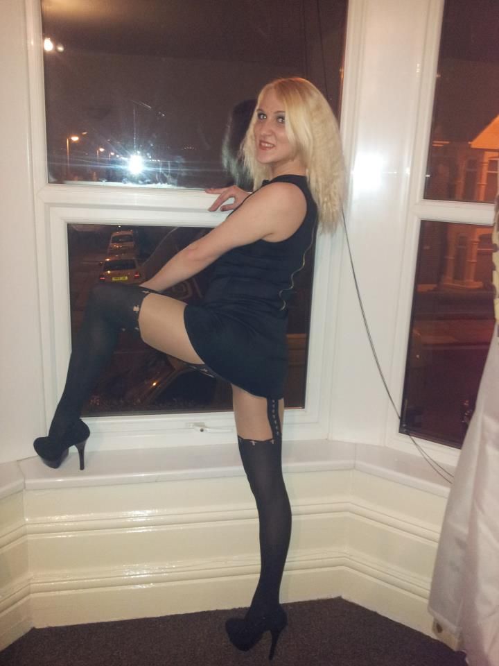 https://cdn.adultwork.com/gallery/G11/3537161.jpg