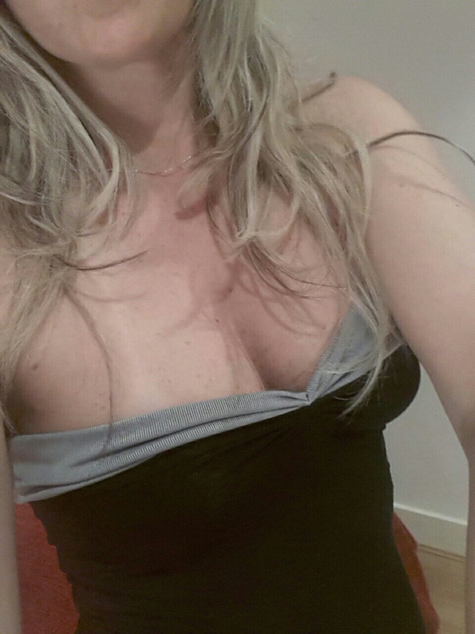 https://cdn.adultwork.com/gallery/G11/3539521.jpg