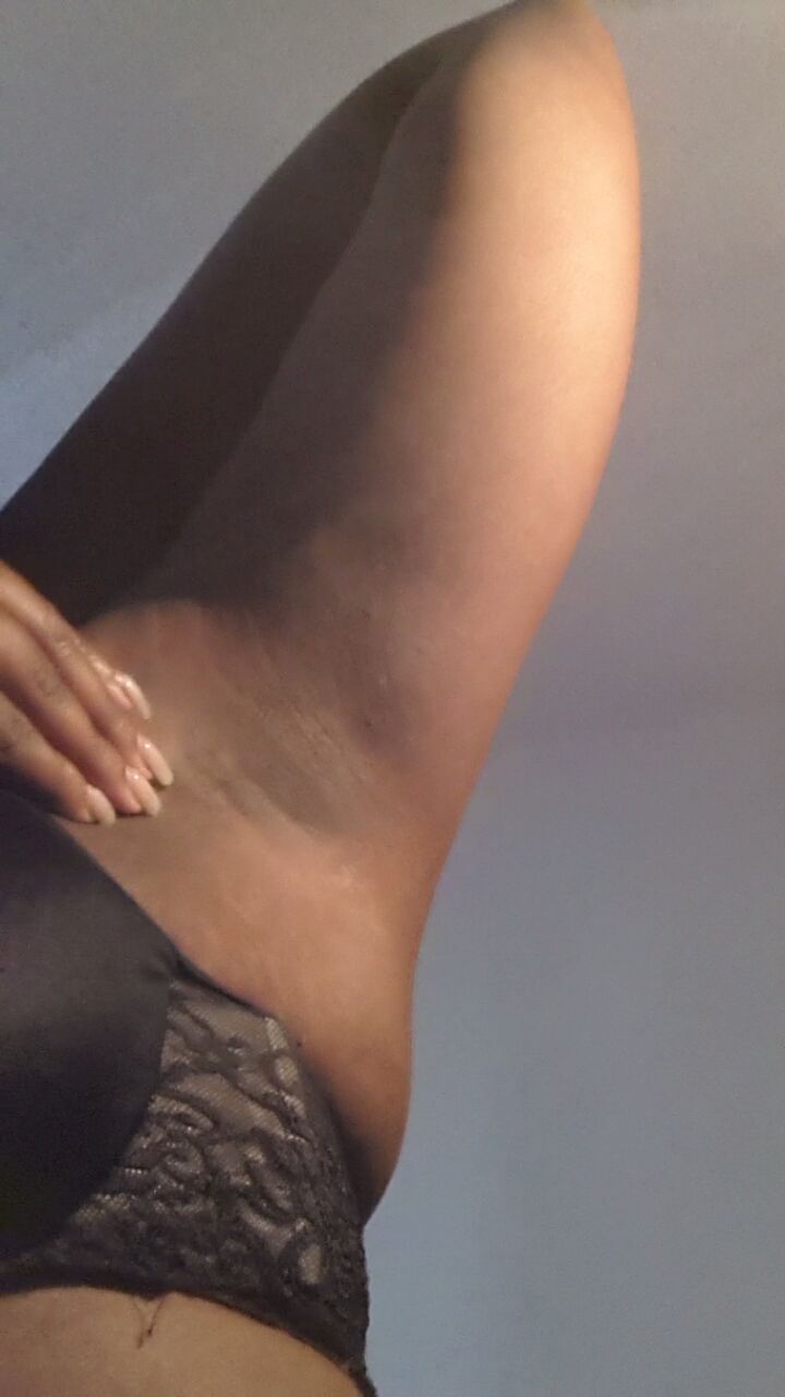 https://cdn.adultwork.com/gallery/G11/3561347.jpg