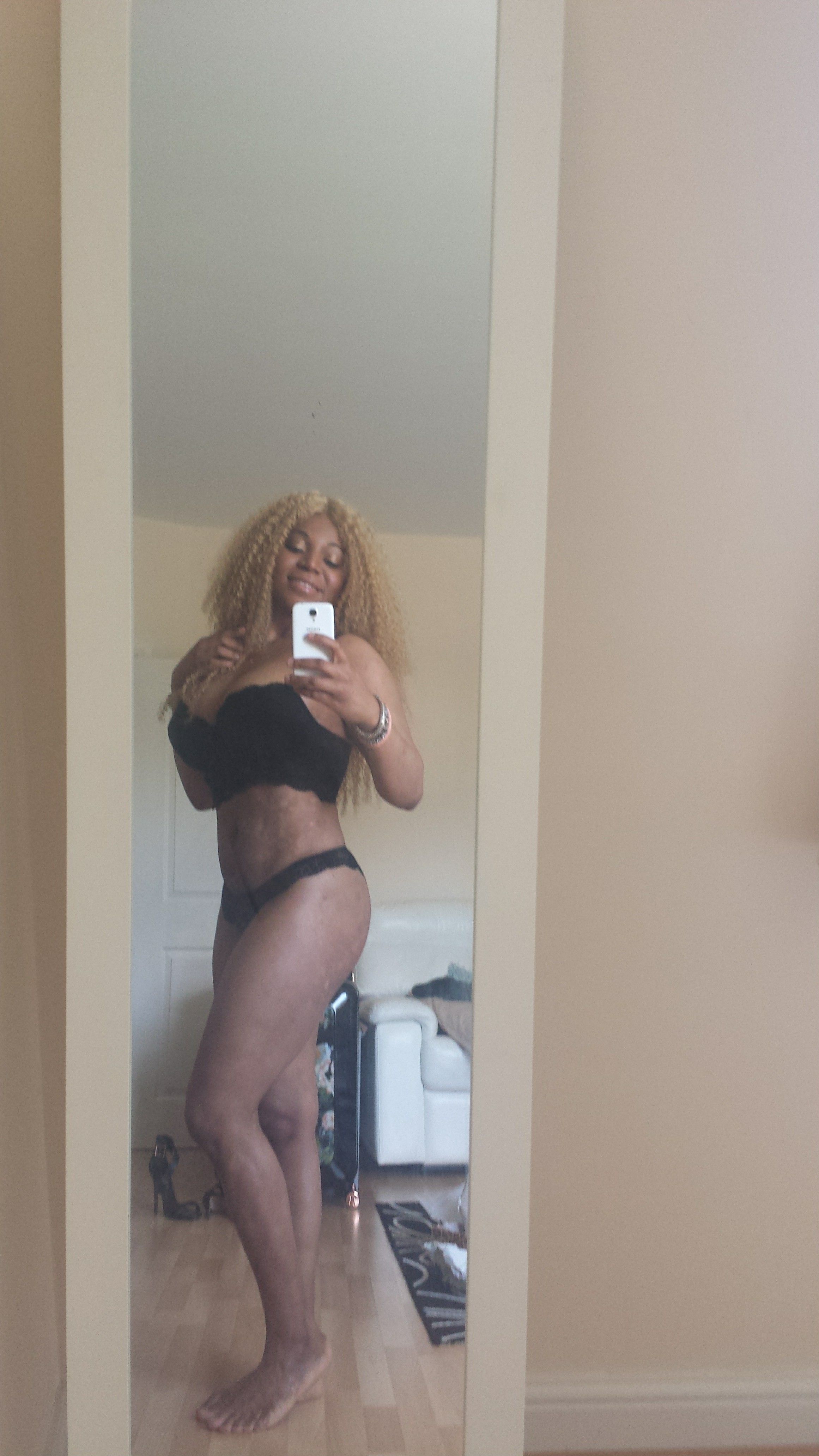 https://cdn.adultwork.com/gallery/G12/5156830.jpg