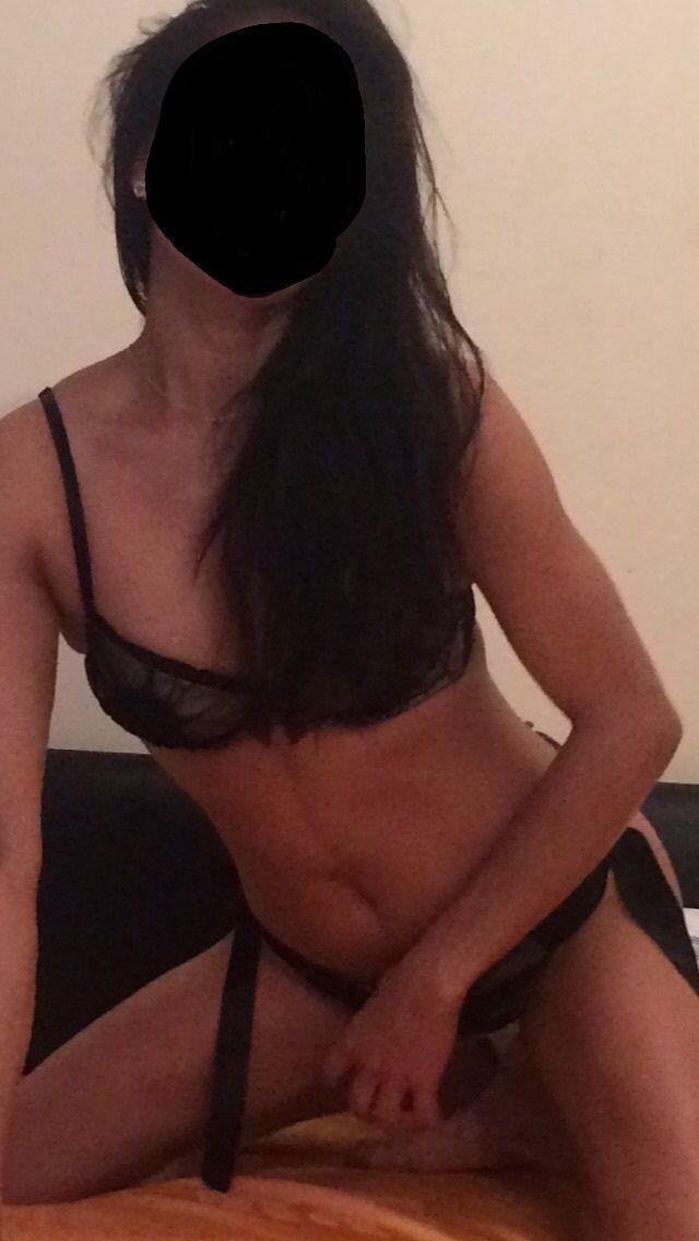 https://cdn.adultwork.com/gallery/G12/5375612.jpg