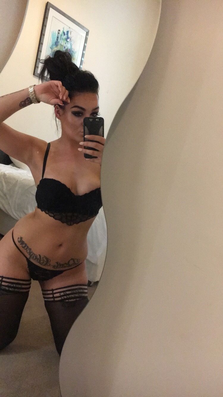 https://cdn.adultwork.com/gallery/G12/5600205.jpg