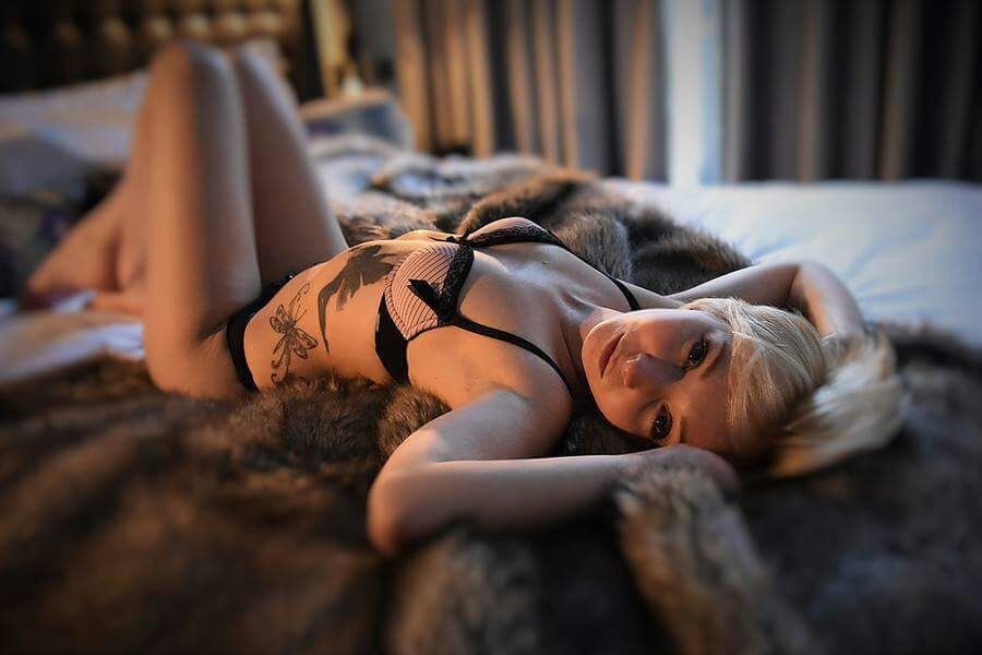 https://cdn.adultwork.com/gallery/G12/5783734.jpg