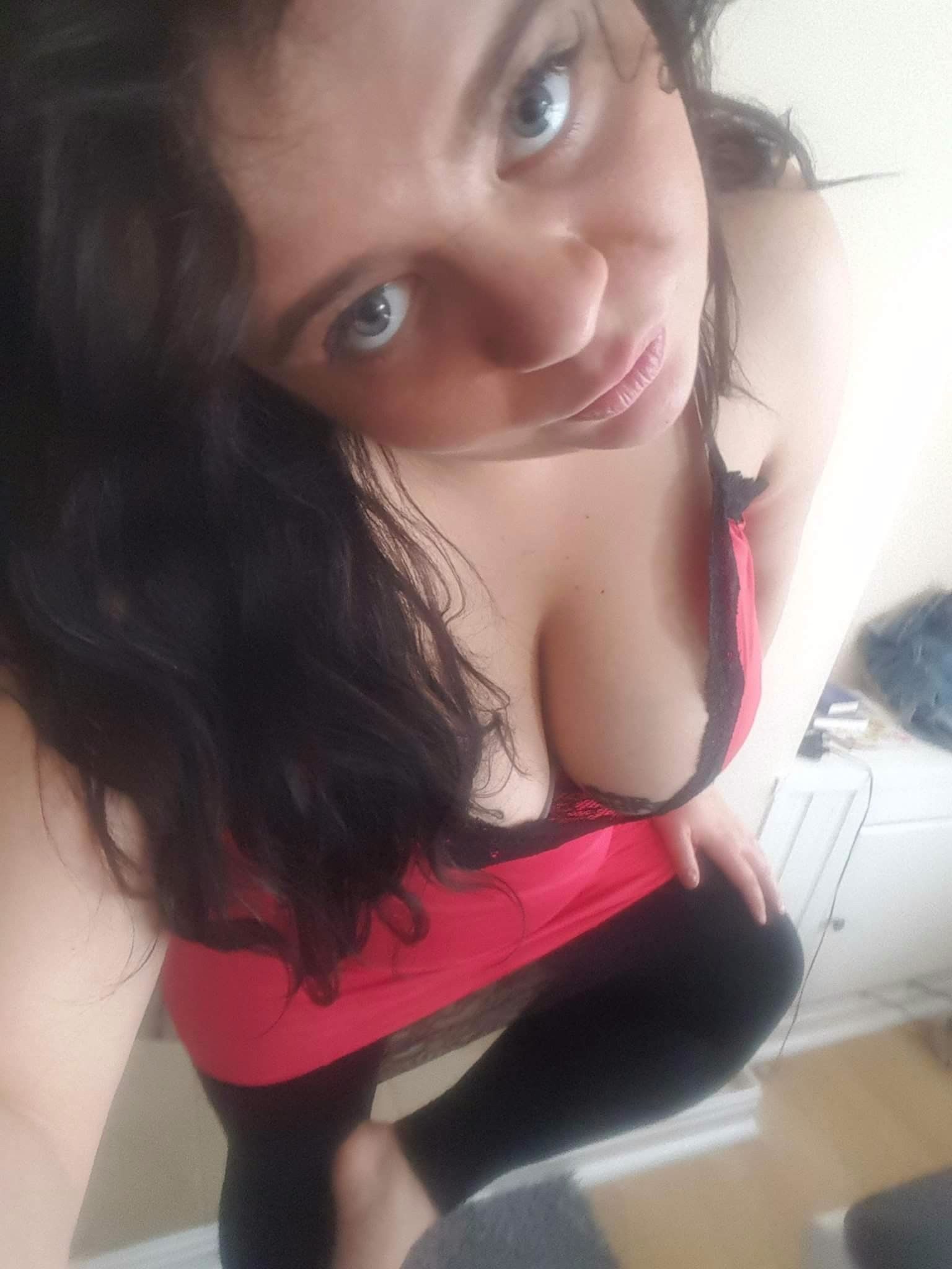 https://cdn.adultwork.com/gallery/G12/5945645.jpg