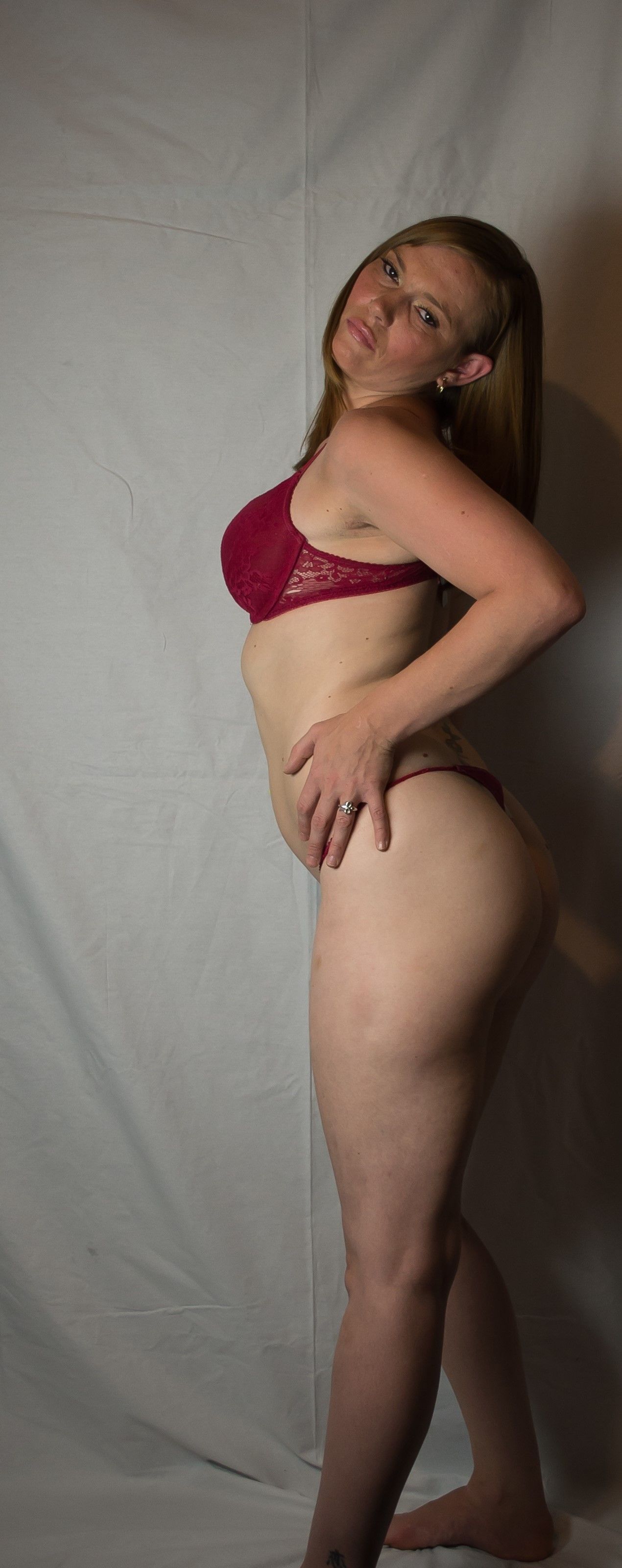 https://cdn.adultwork.com/gallery/G12/5945768.jpg