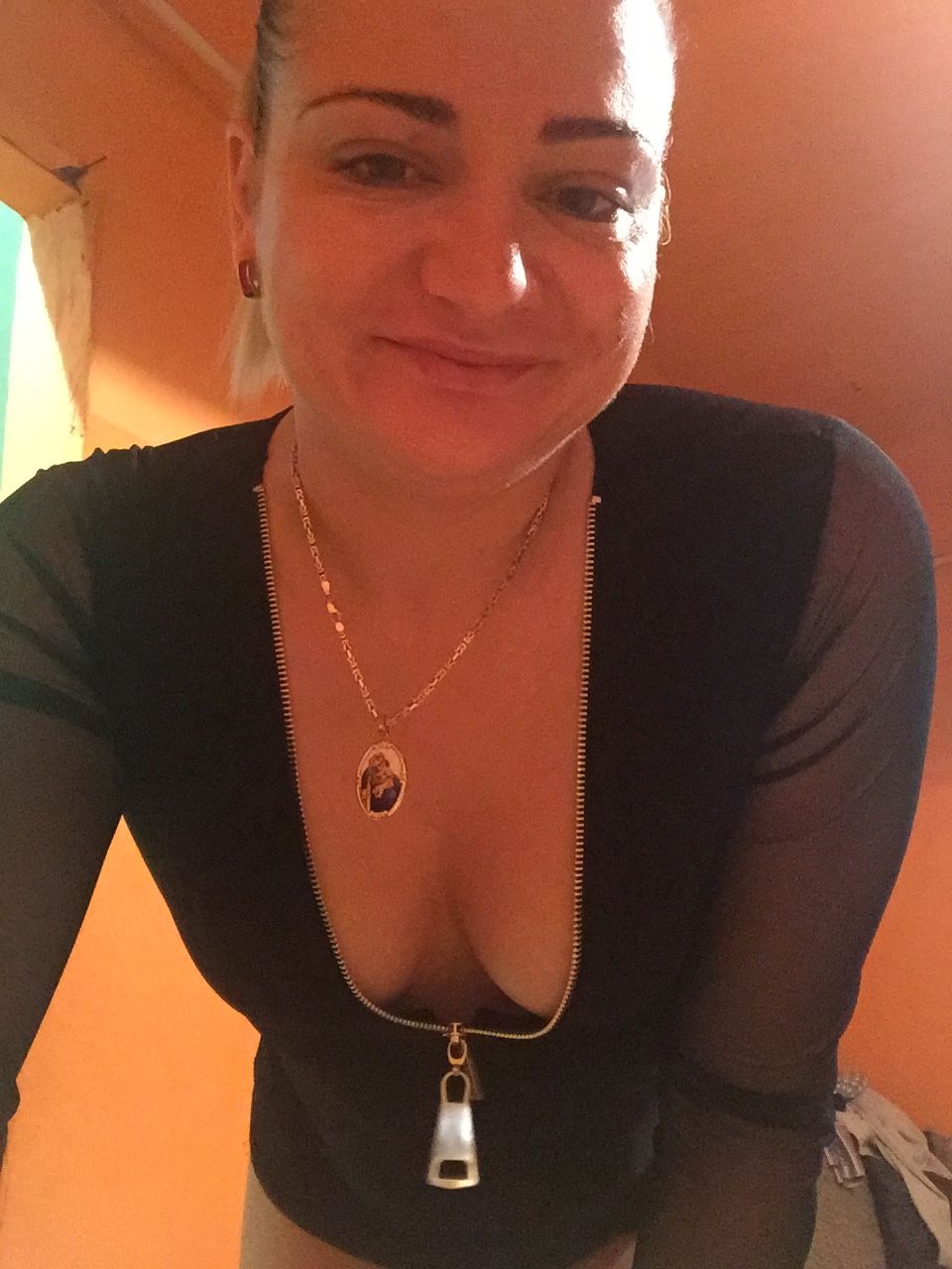 https://cdn.adultwork.com/gallery/G12/5945874.jpg