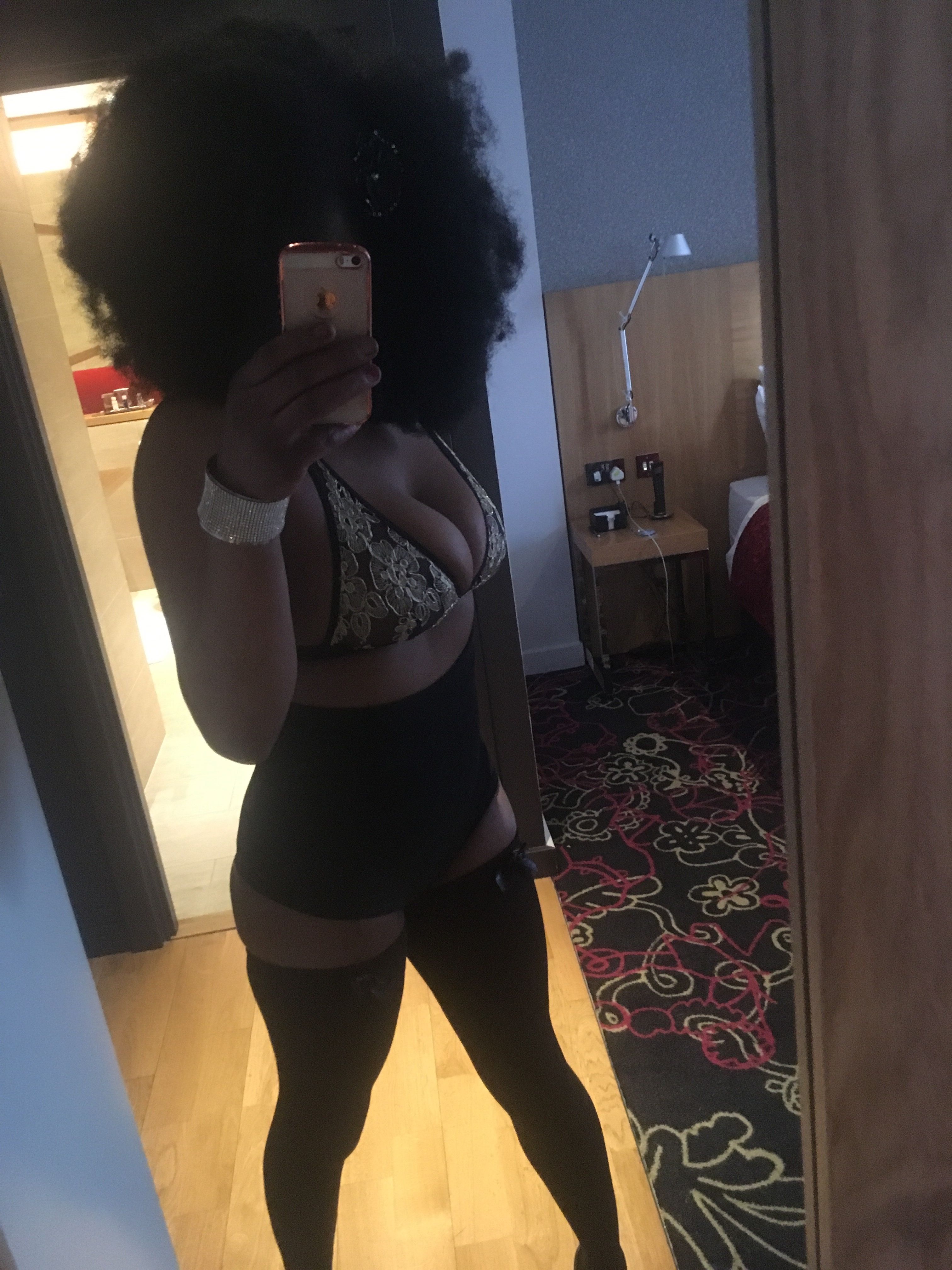 https://cdn.adultwork.com/gallery/G12/5991620.jpg