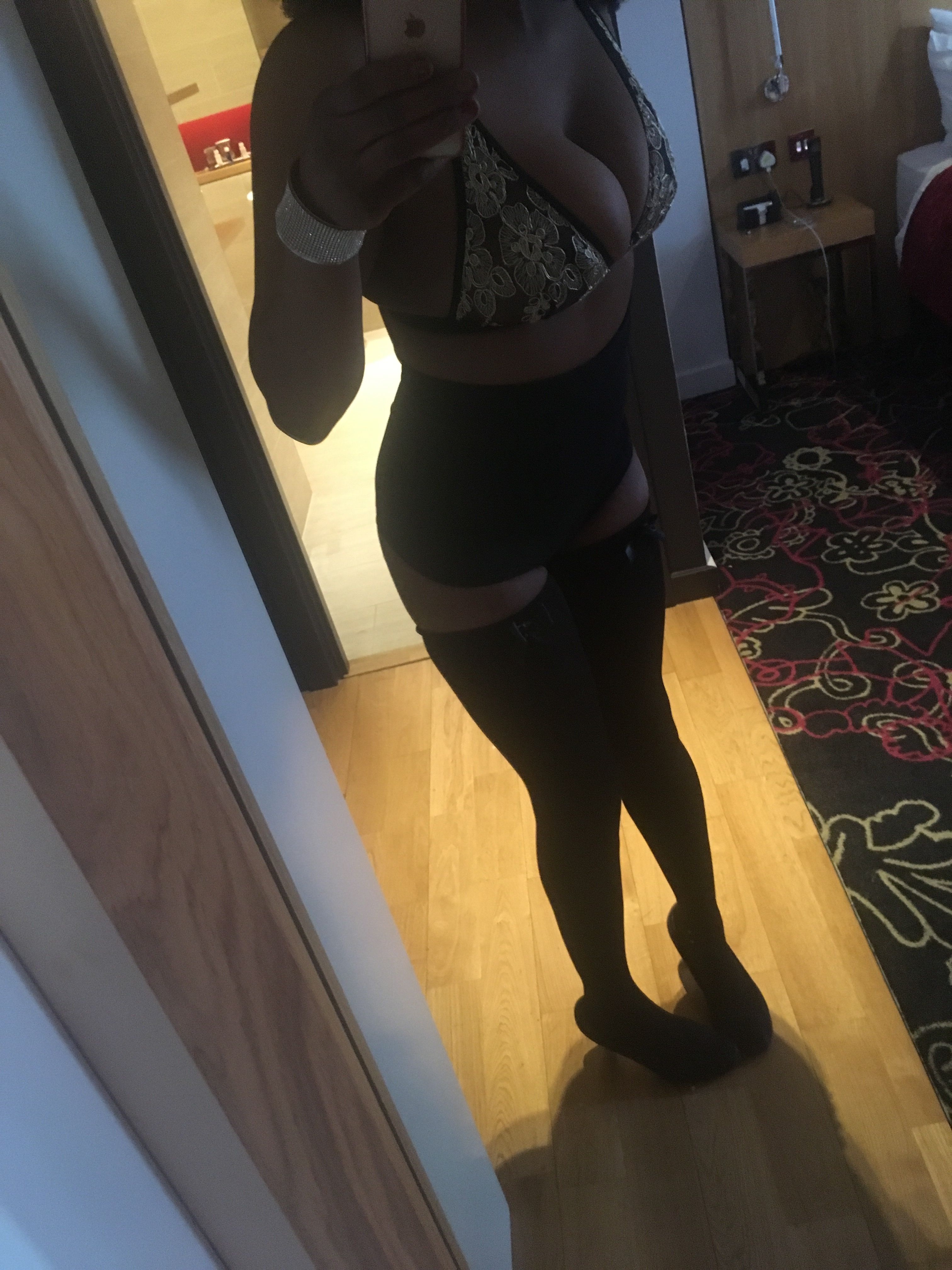 https://cdn.adultwork.com/gallery/G12/5991856.jpg