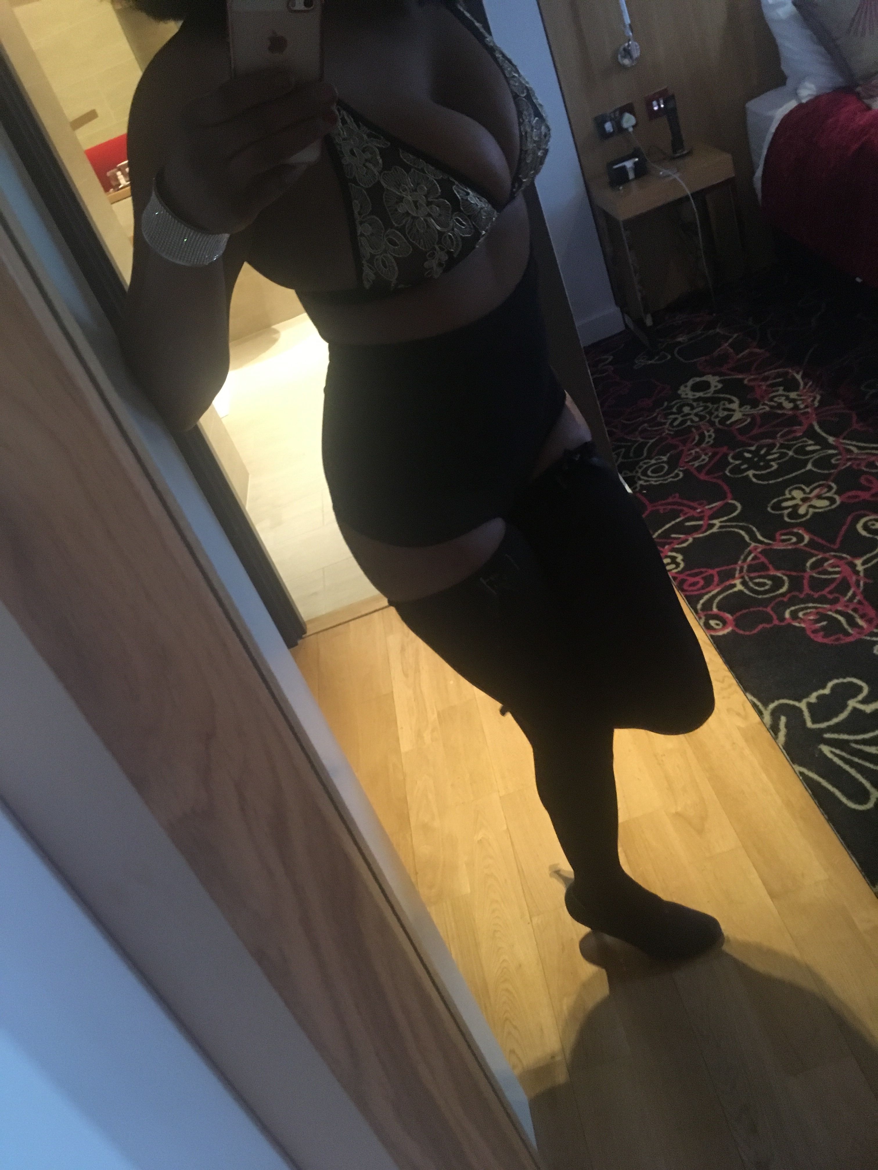 https://cdn.adultwork.com/gallery/G12/5991857.jpg