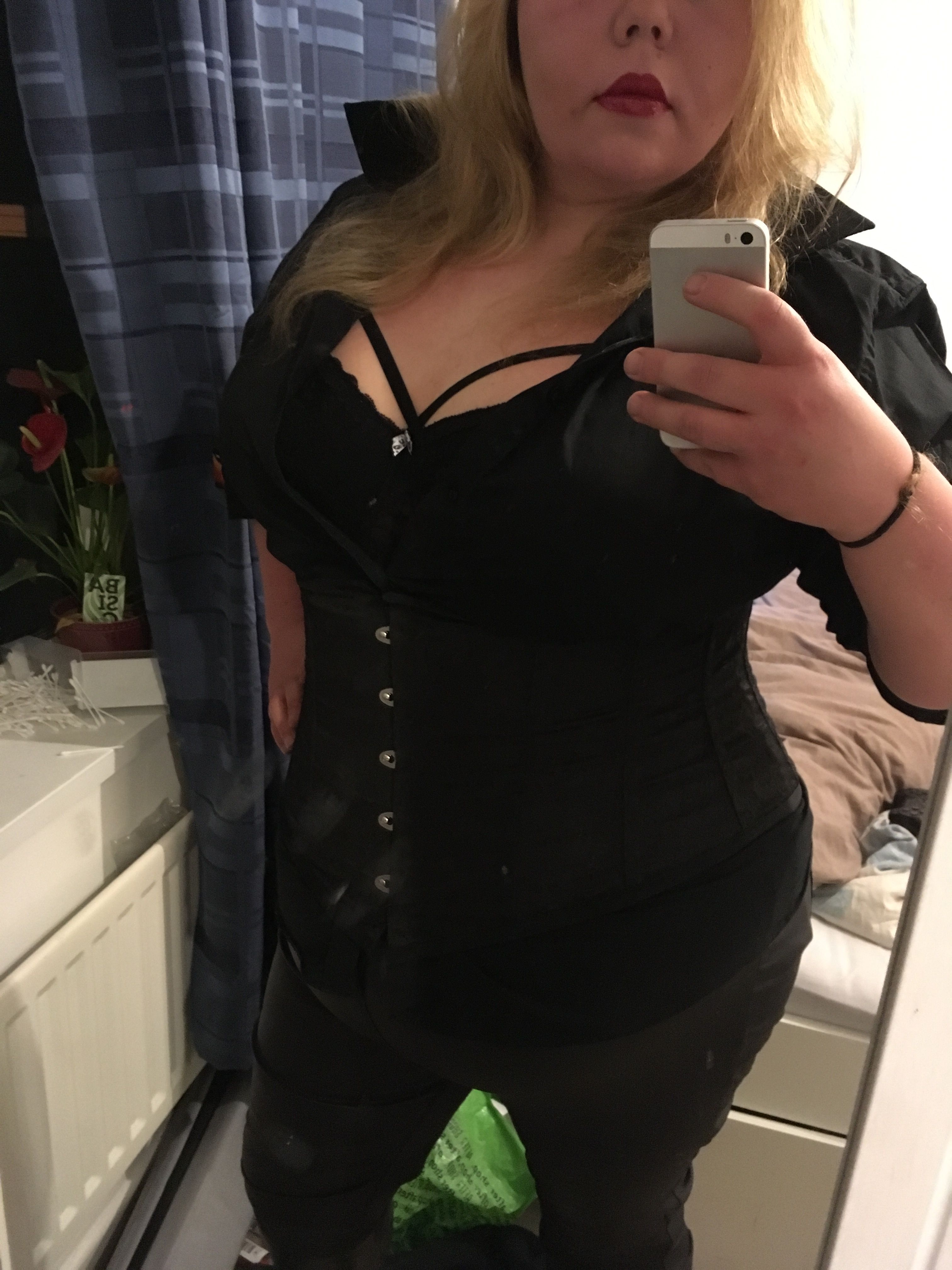 https://cdn.adultwork.com/gallery/G12/5992186.jpg