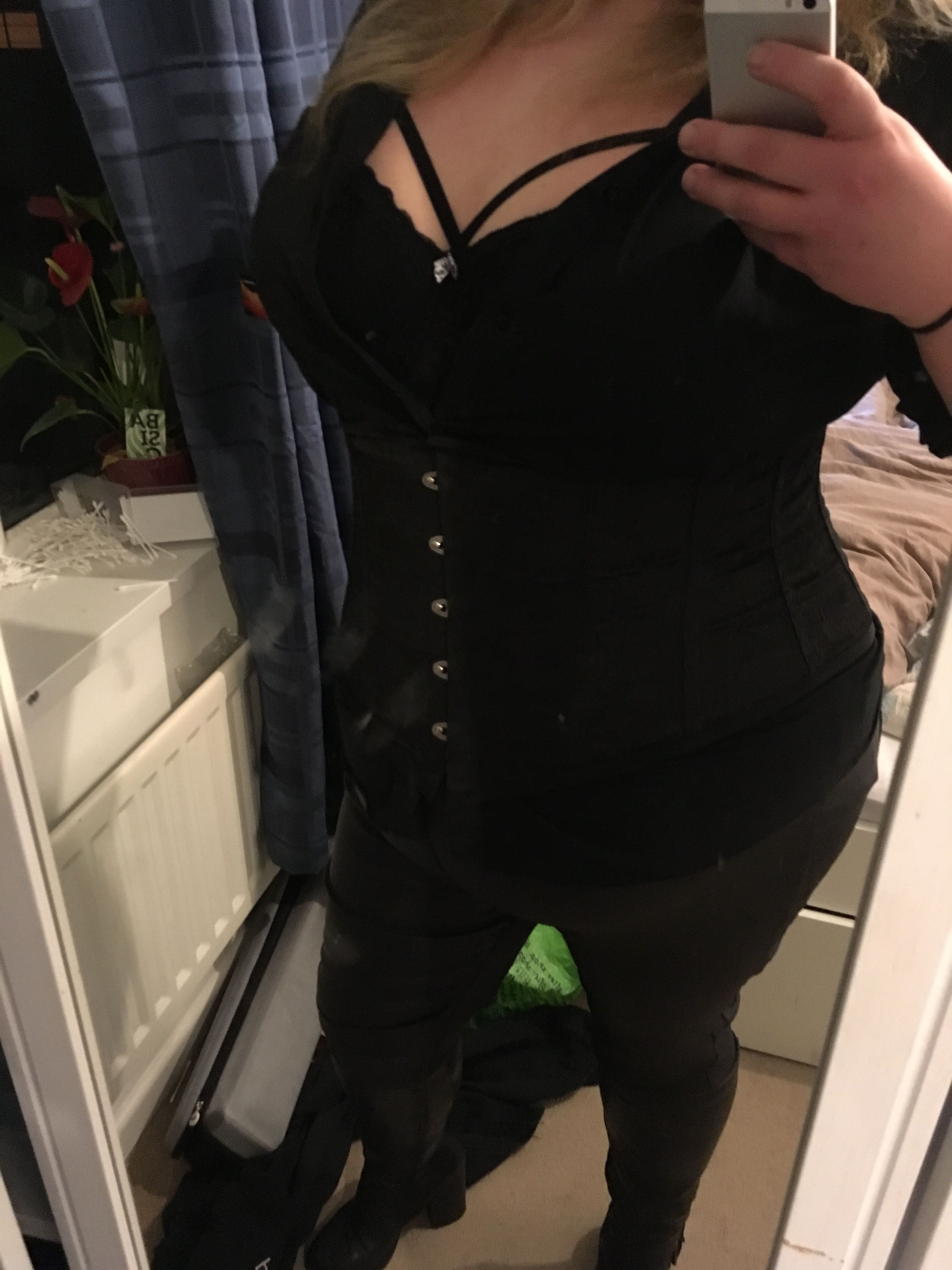 https://cdn.adultwork.com/gallery/G12/5992187.jpg