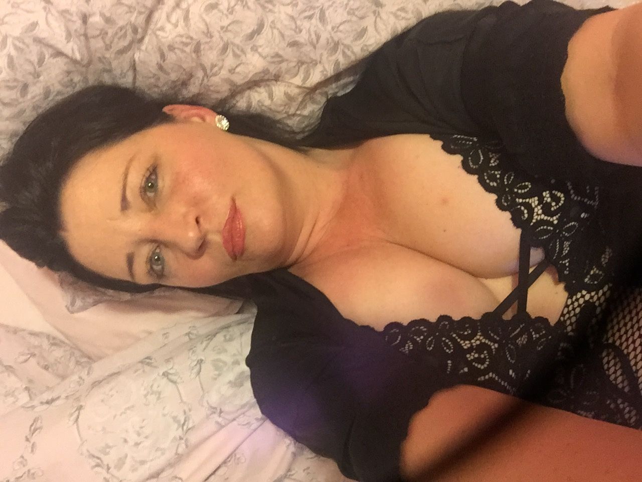 https://cdn.adultwork.com/gallery/G12/5992287.jpg