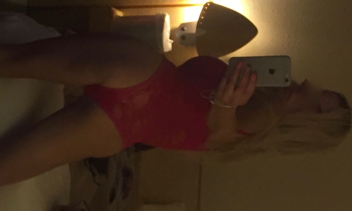 https://cdn.adultwork.com/gallery/G12/6123446.jpg