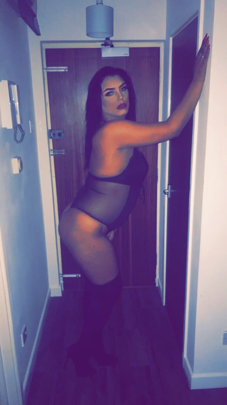 https://cdn.adultwork.com/gallery/G12/6902008.jpg