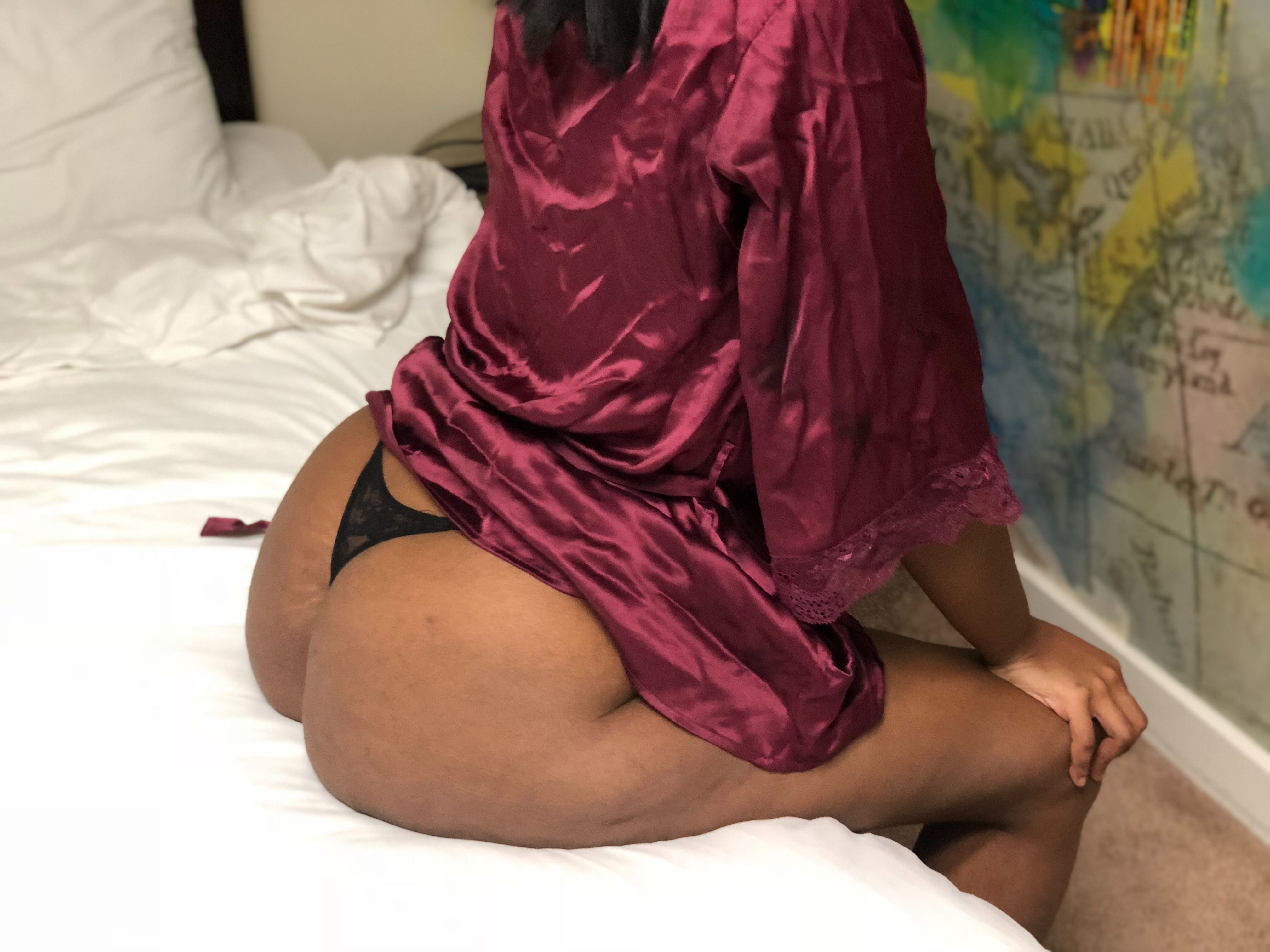 https://cdn.adultwork.com/gallery/G12/6902244.jpg