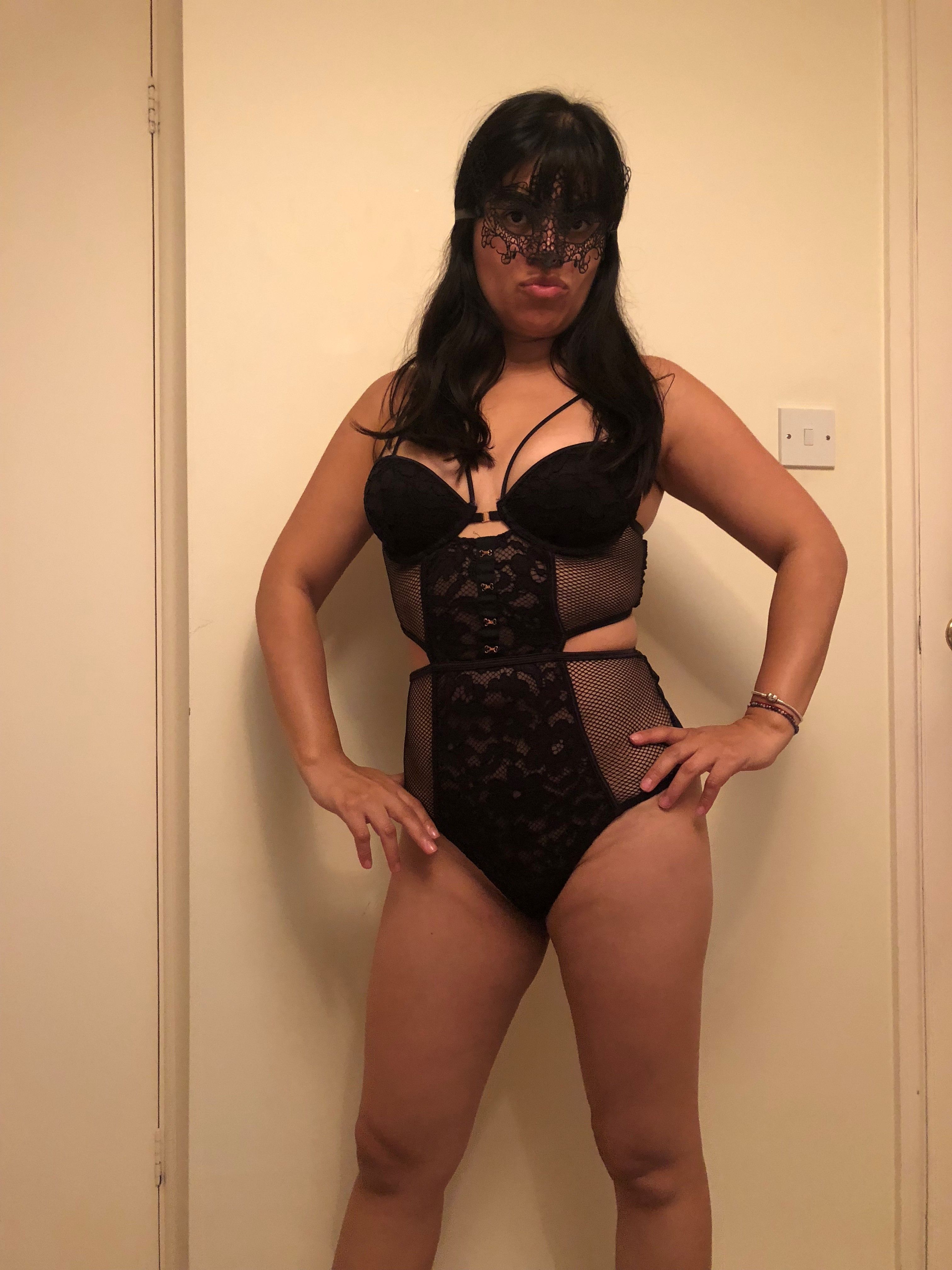 https://cdn.adultwork.com/gallery/G12/6902373.jpg