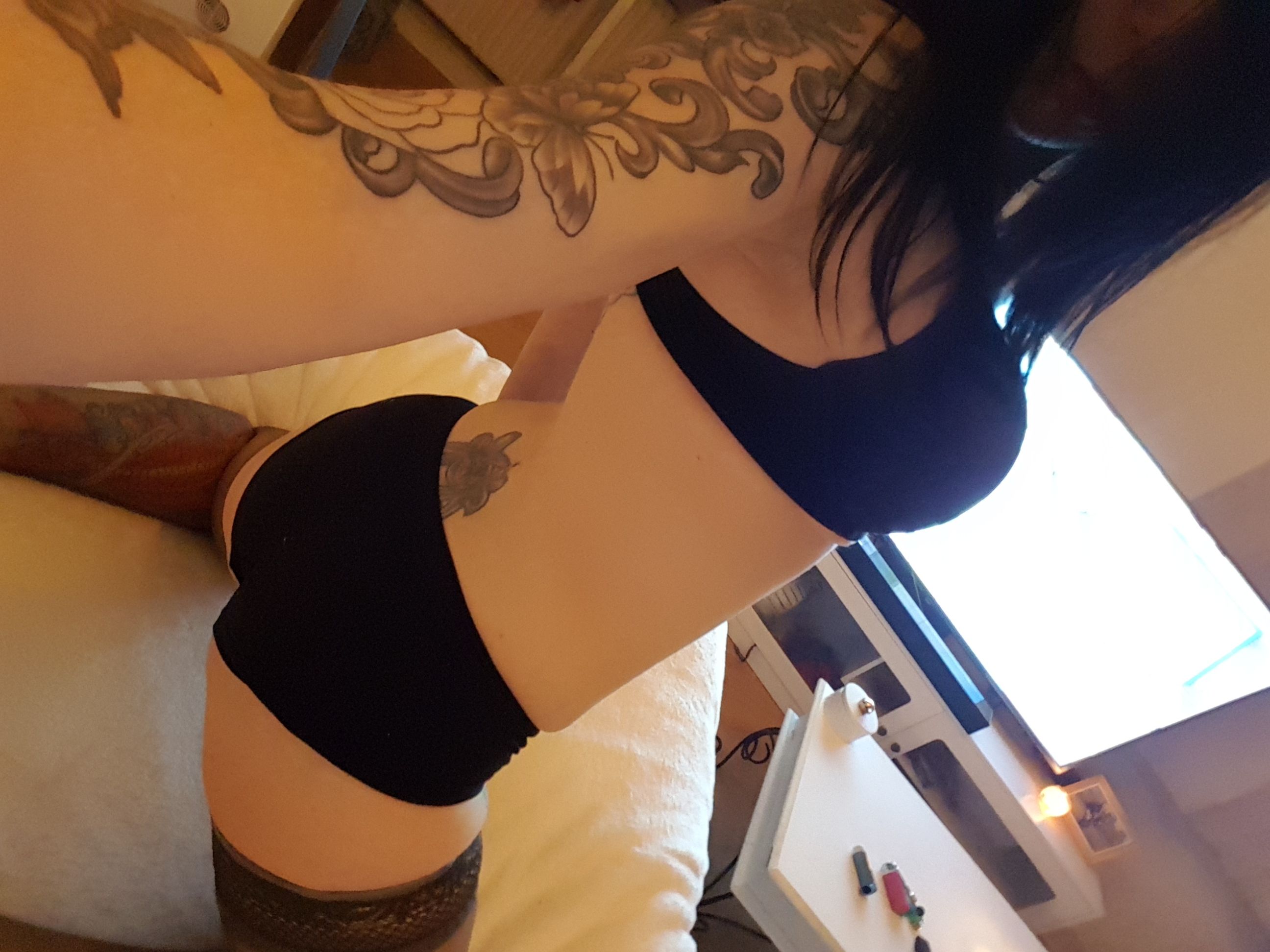 https://cdn.adultwork.com/gallery/G12/6902567.jpg