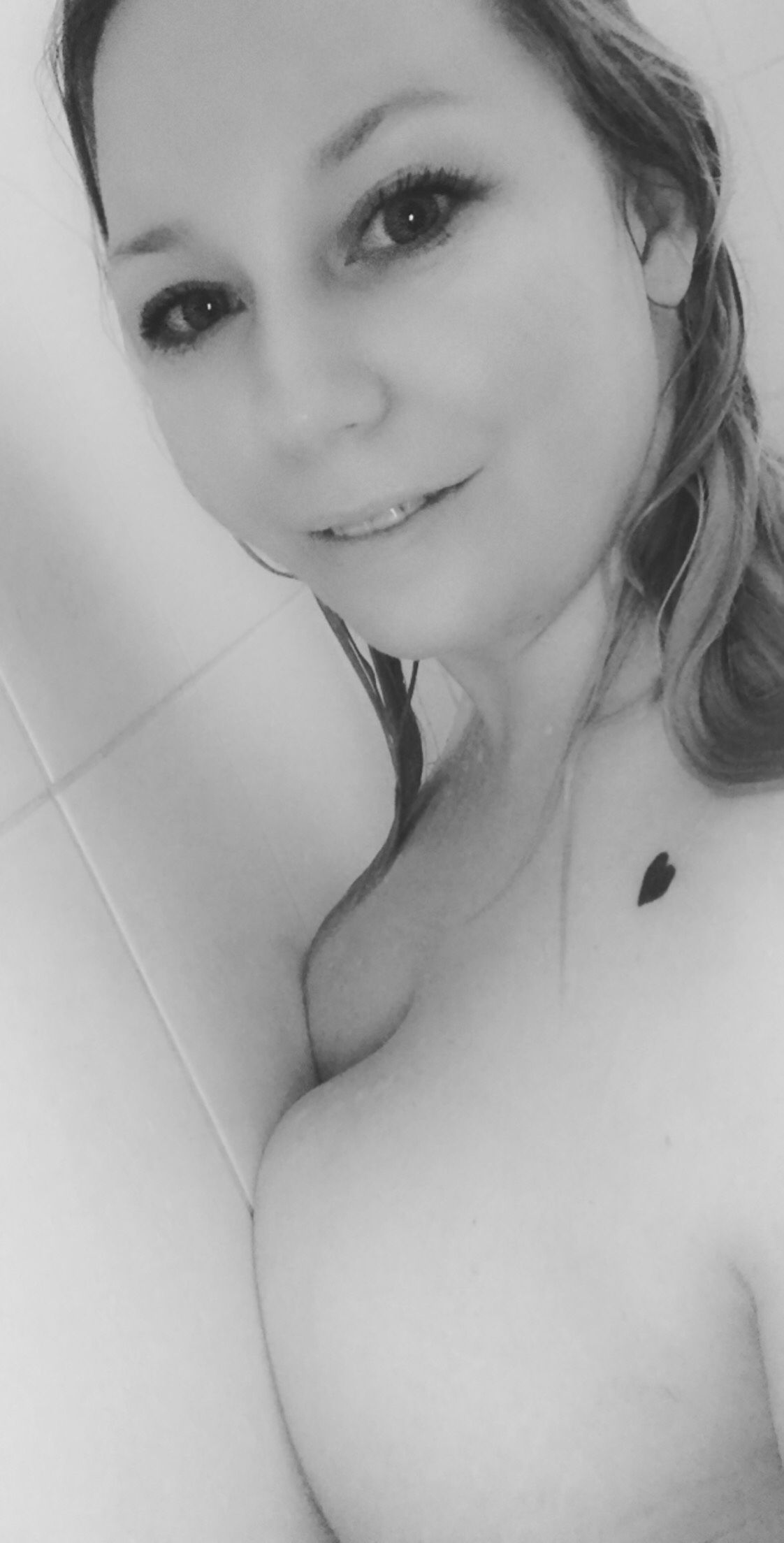 https://cdn.adultwork.com/gallery/G12/6902849.jpg