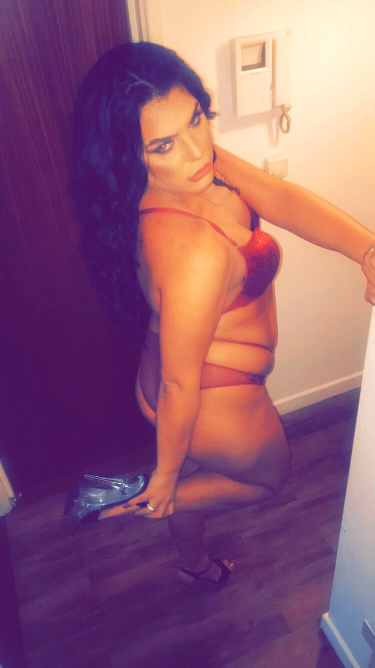 https://cdn.adultwork.com/gallery/G12/6985269.jpg