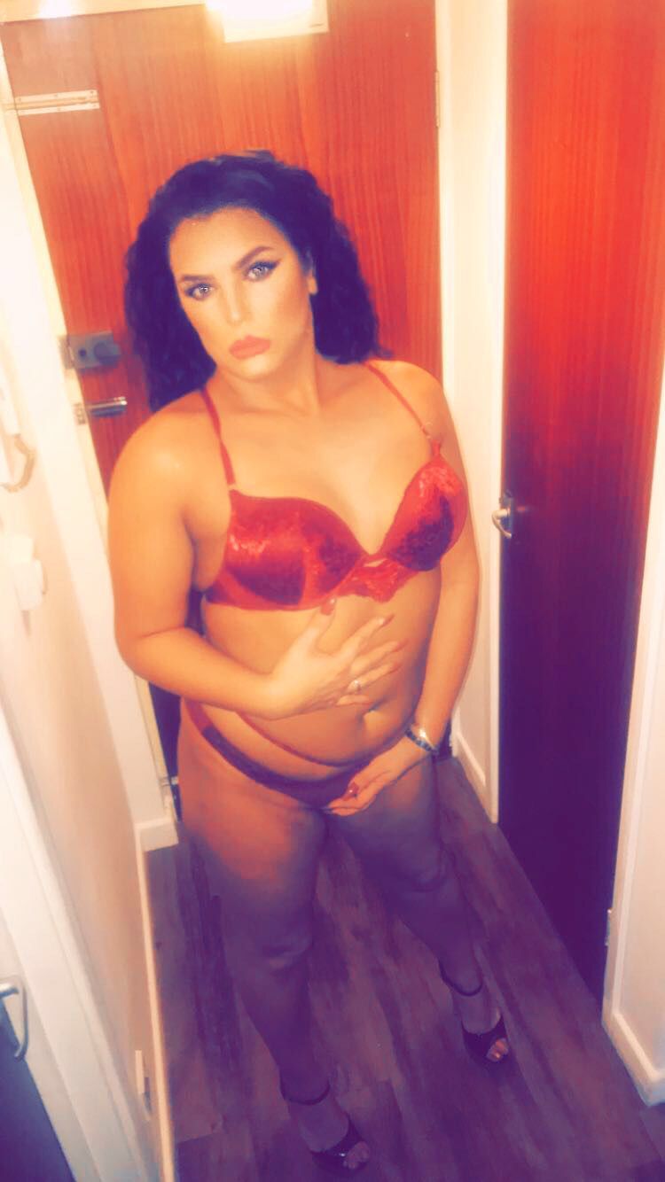 https://cdn.adultwork.com/gallery/G12/6985270.jpg