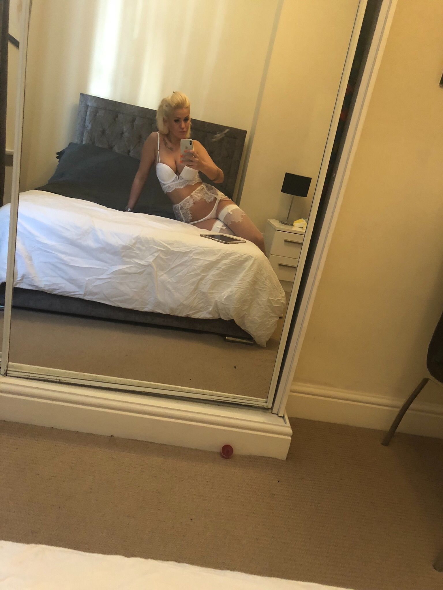 https://cdn.adultwork.com/gallery/G12/6985560.jpg