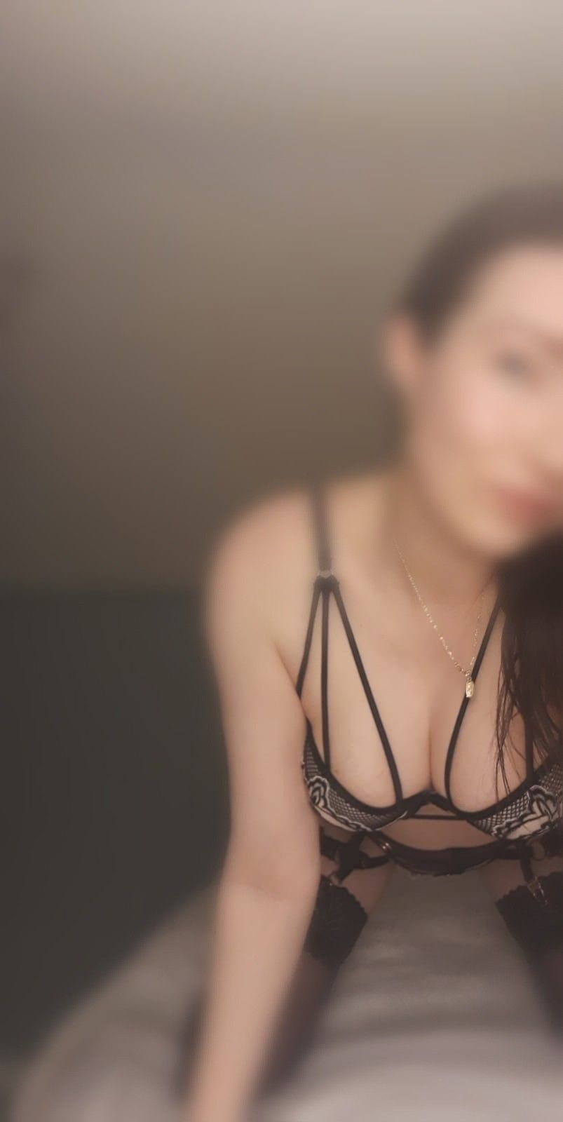 https://cdn.adultwork.com/gallery/G12/6985938.jpg