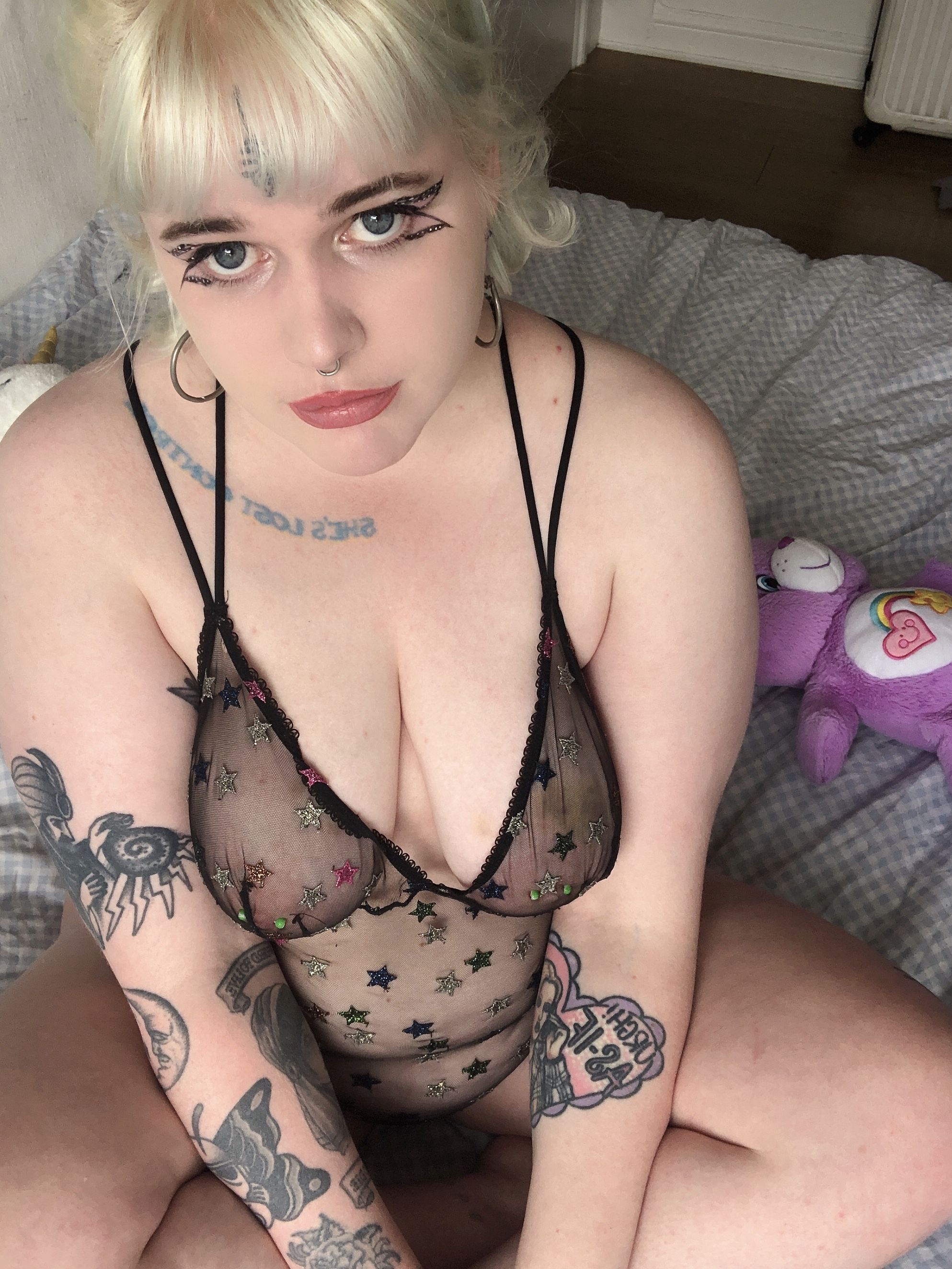 https://cdn.adultwork.com/gallery/G12/7925298.jpg