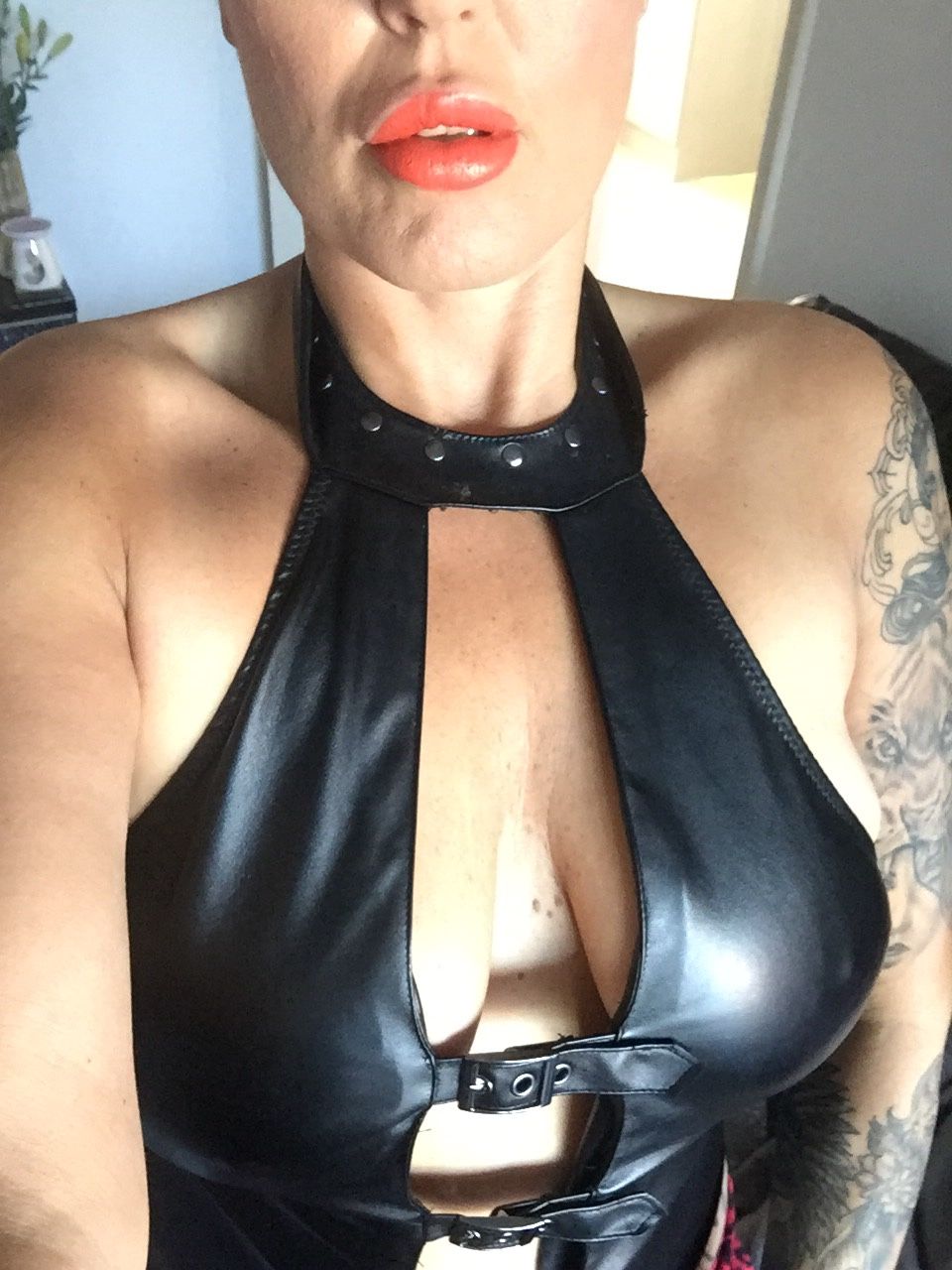 https://cdn.adultwork.com/gallery/G12/7925707.jpg