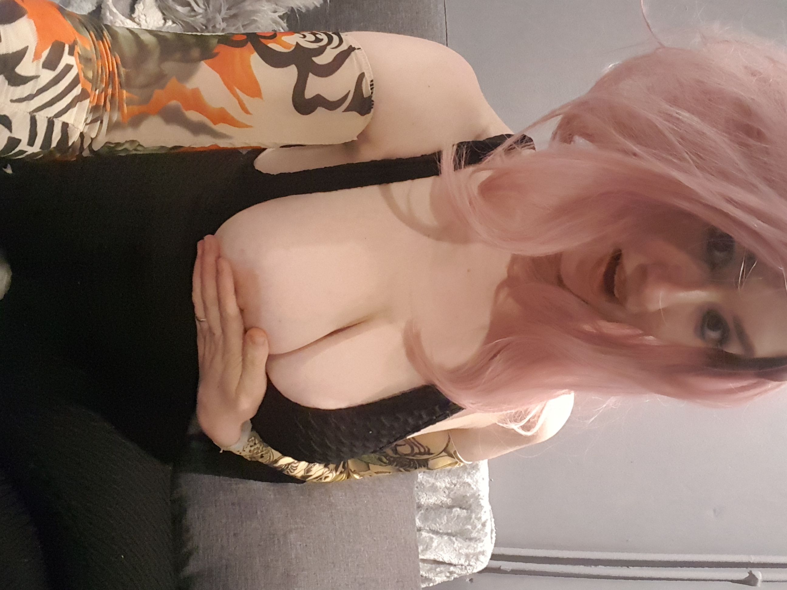 https://cdn.adultwork.com/gallery/G12/7925997.jpg