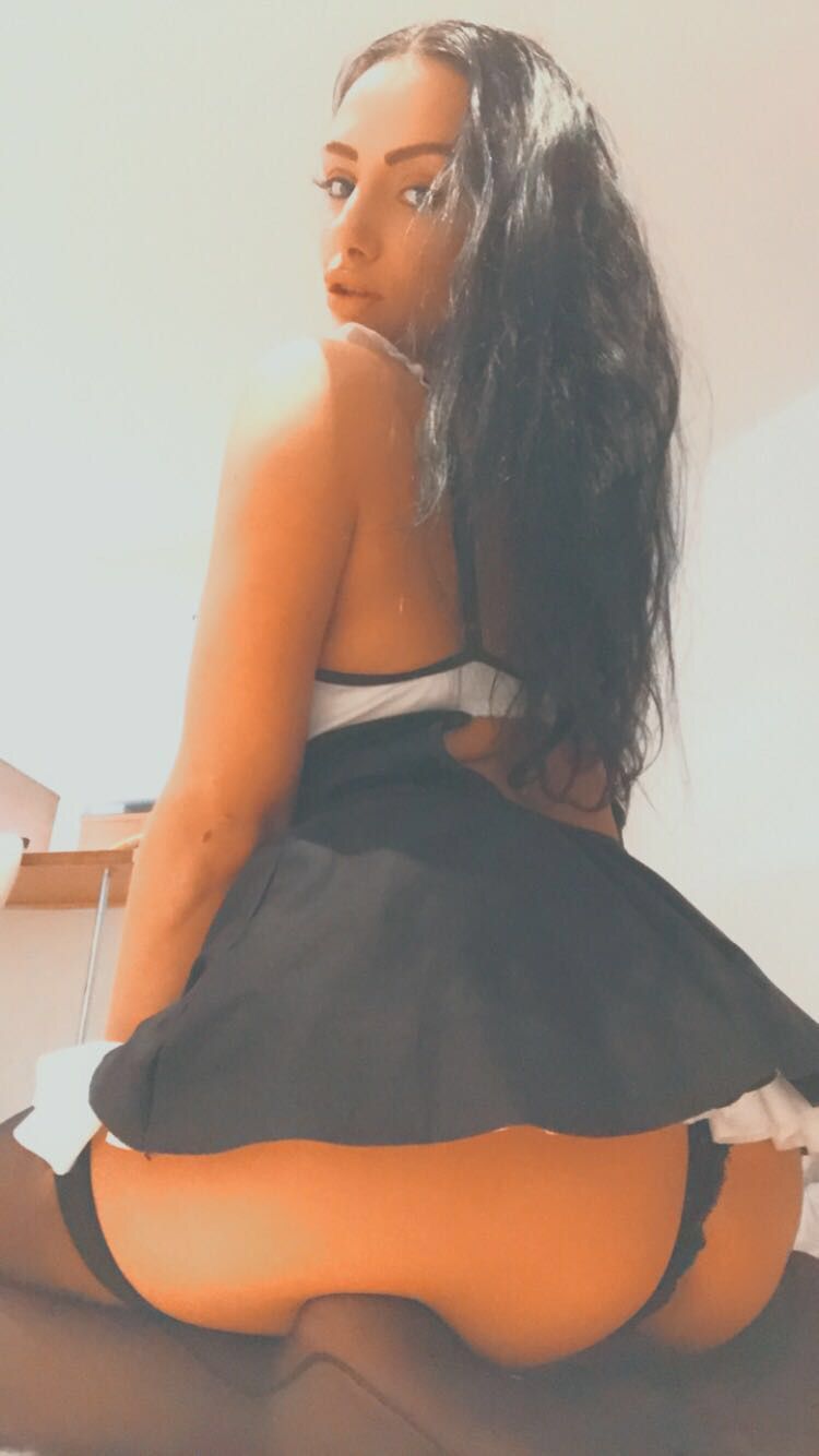 https://cdn.adultwork.com/gallery/G12/8317903.jpg