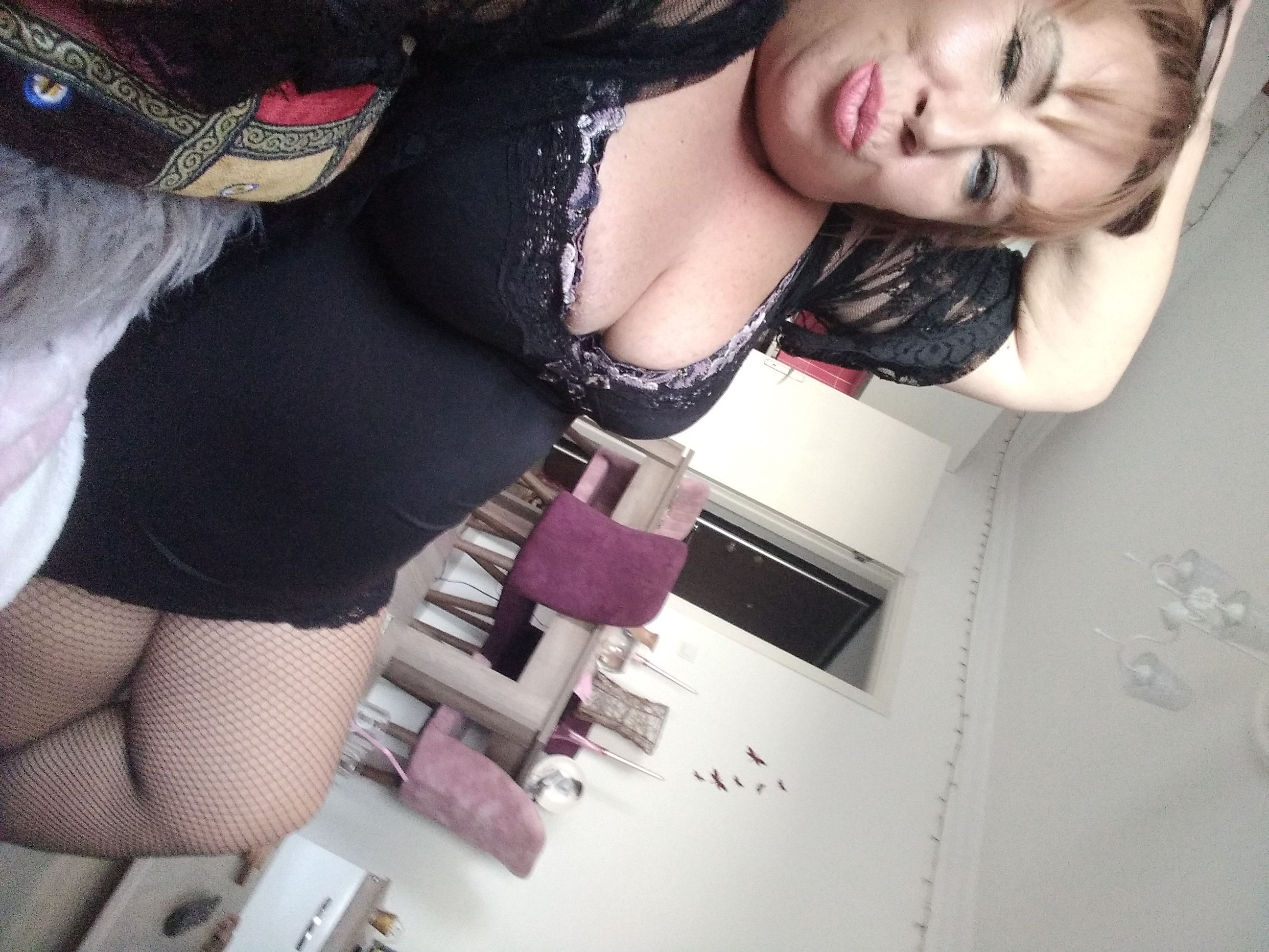 https://cdn.adultwork.com/gallery/G12/8321903.jpg