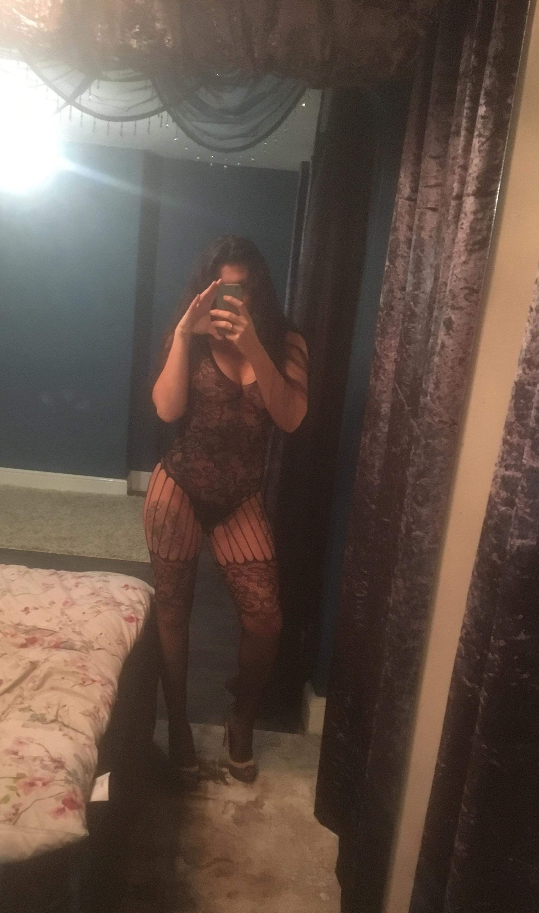 https://cdn.adultwork.com/gallery/G12/8322049.jpg