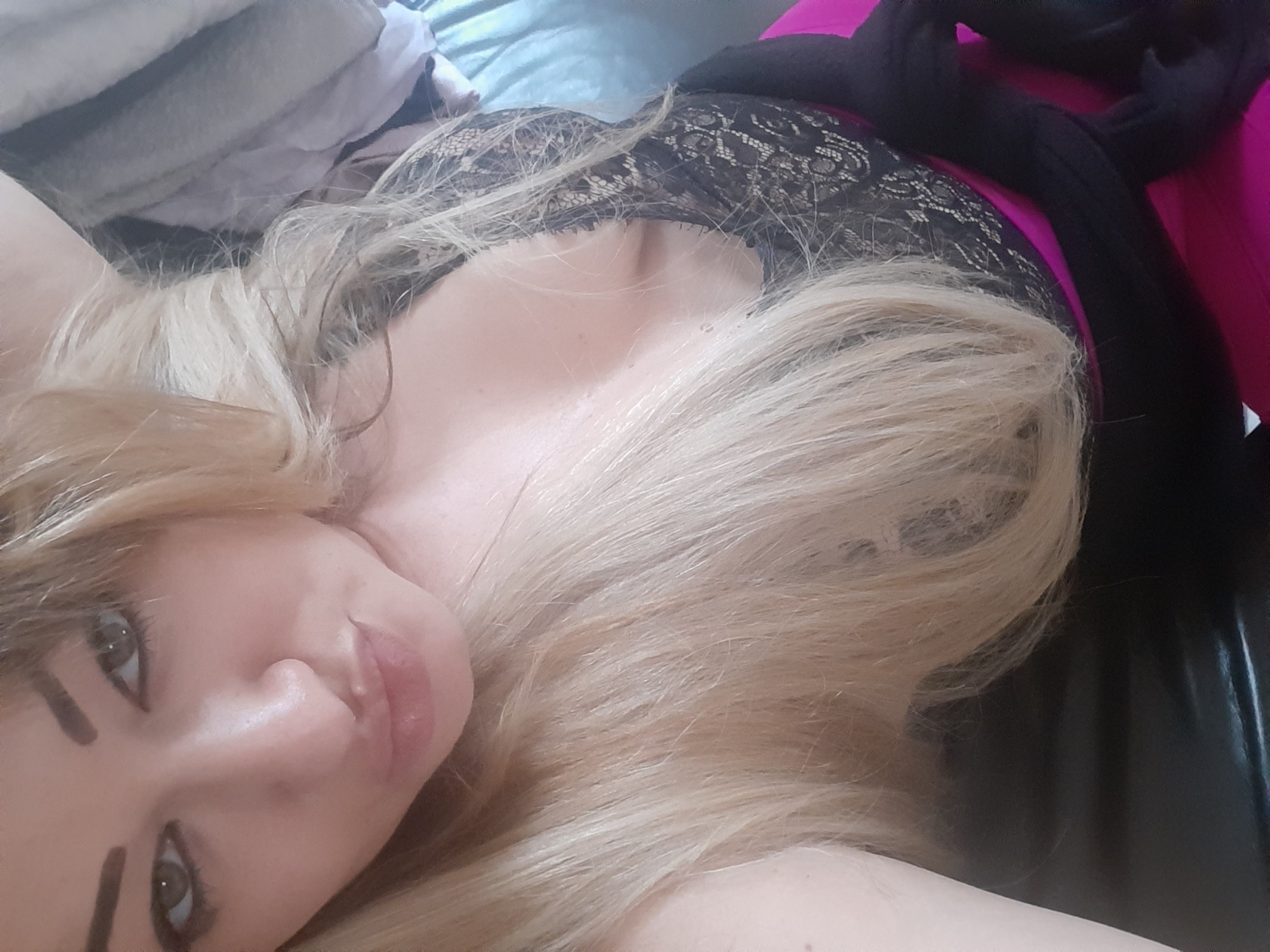 https://cdn.adultwork.com/gallery/G12/8325114.jpg