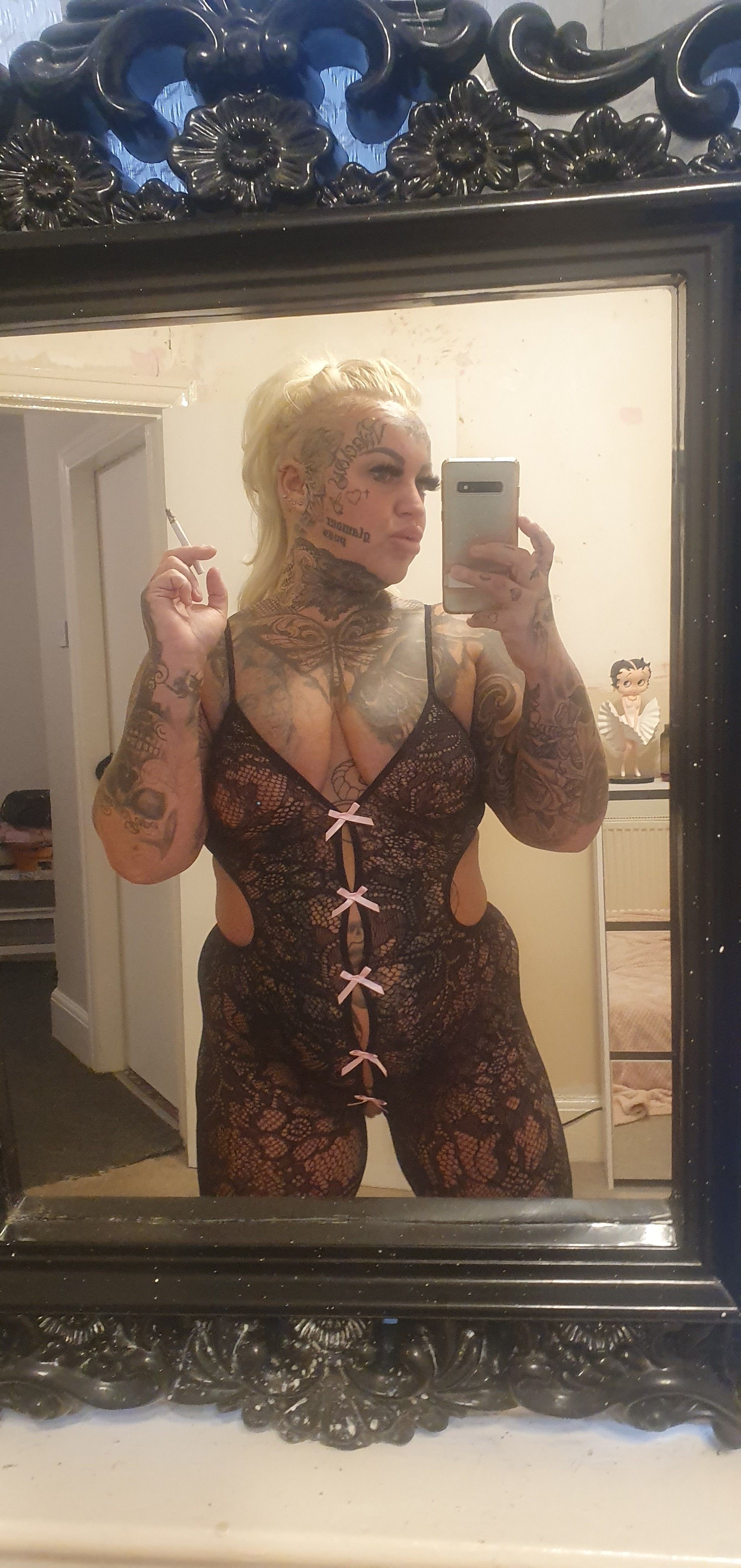 https://cdn.adultwork.com/gallery/G12/8330374.jpg