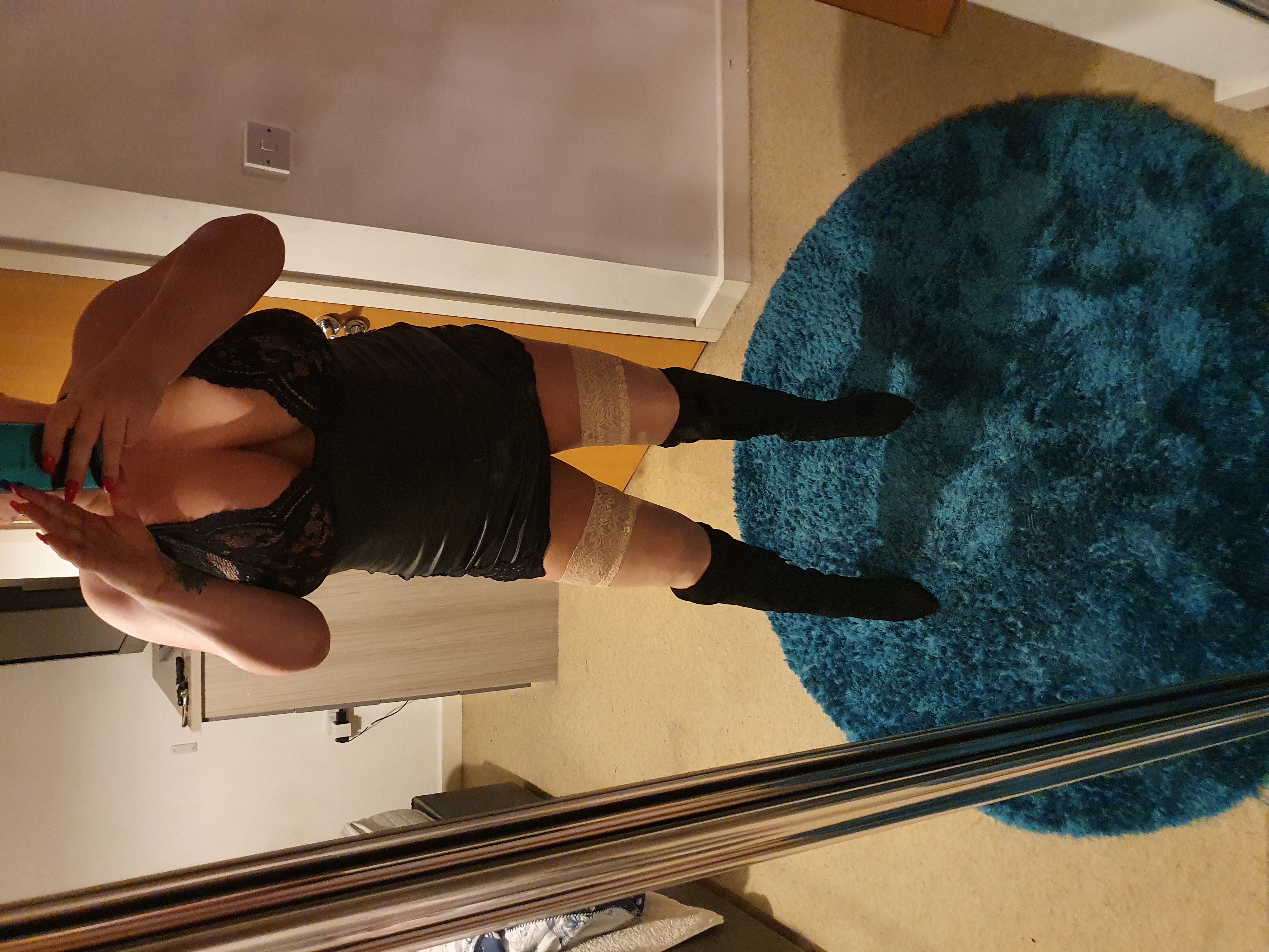 https://cdn.adultwork.com/gallery/G12/8334459.jpg